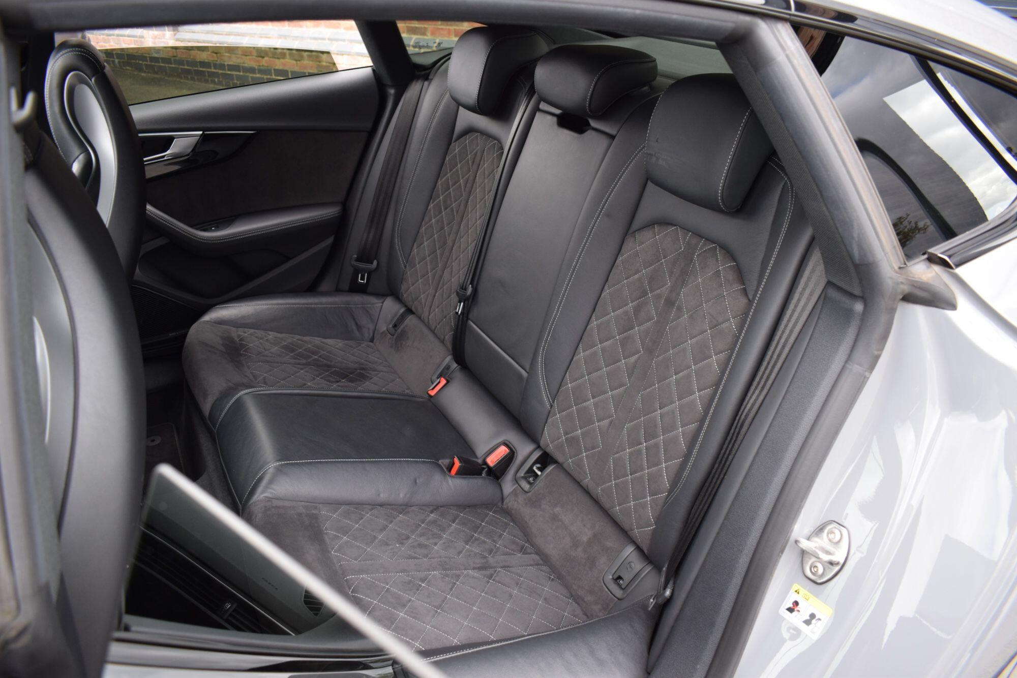 Audi RS5 view 27