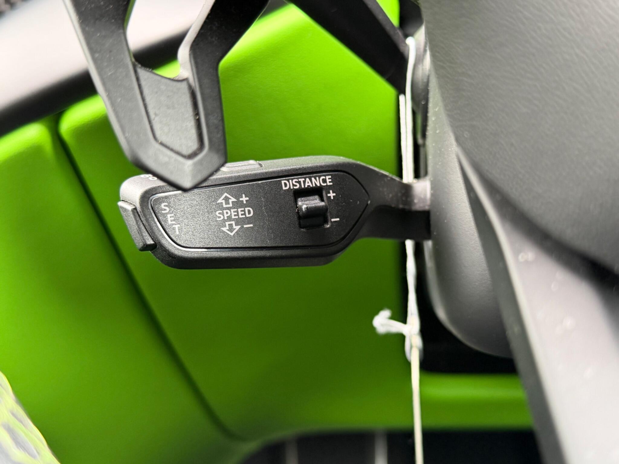 Lamborghini Urus view 34