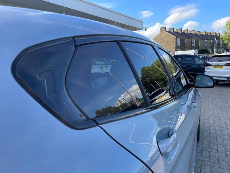 BMW 1 Series view 52