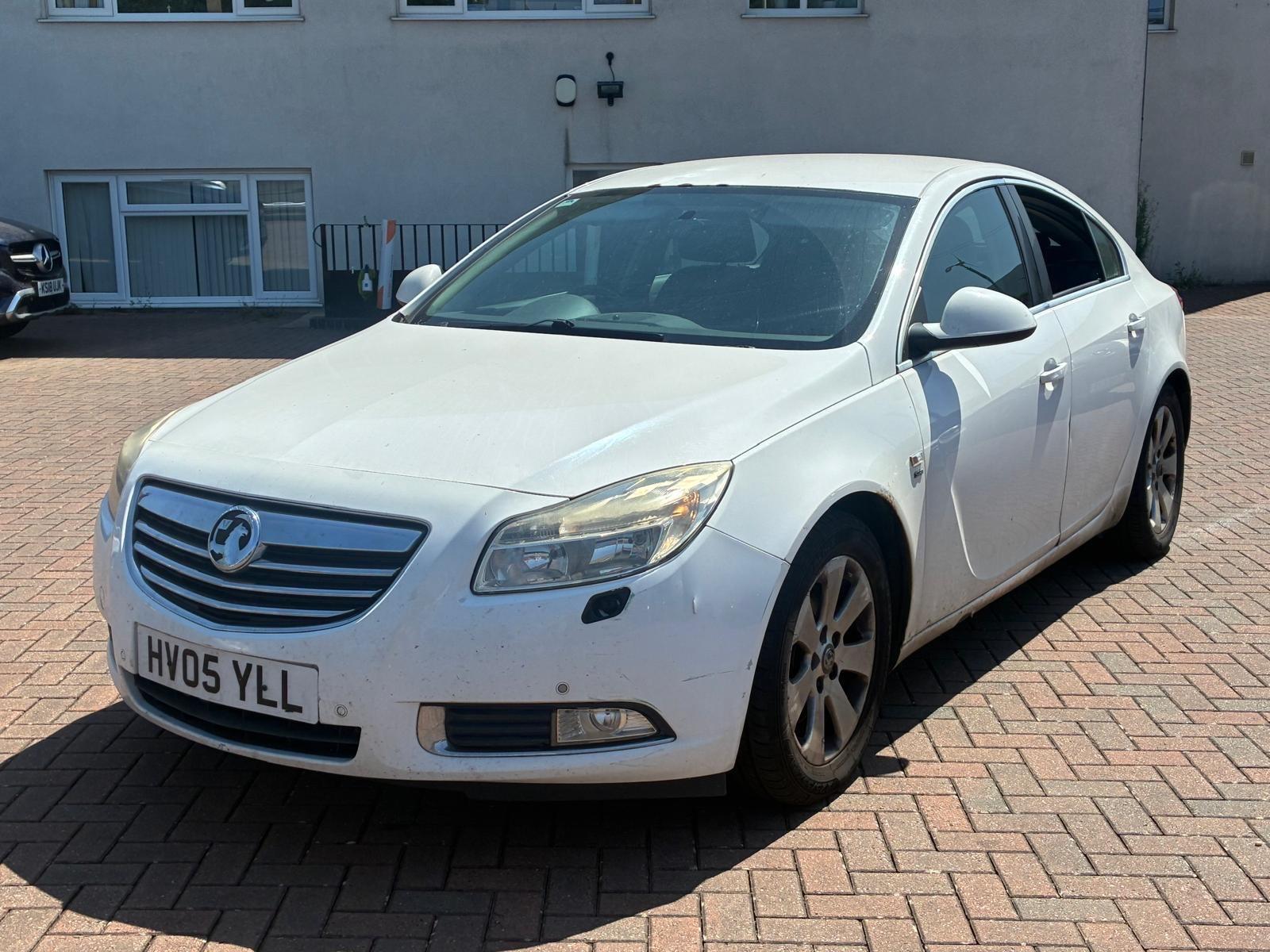 Vauxhall Insignia view 11