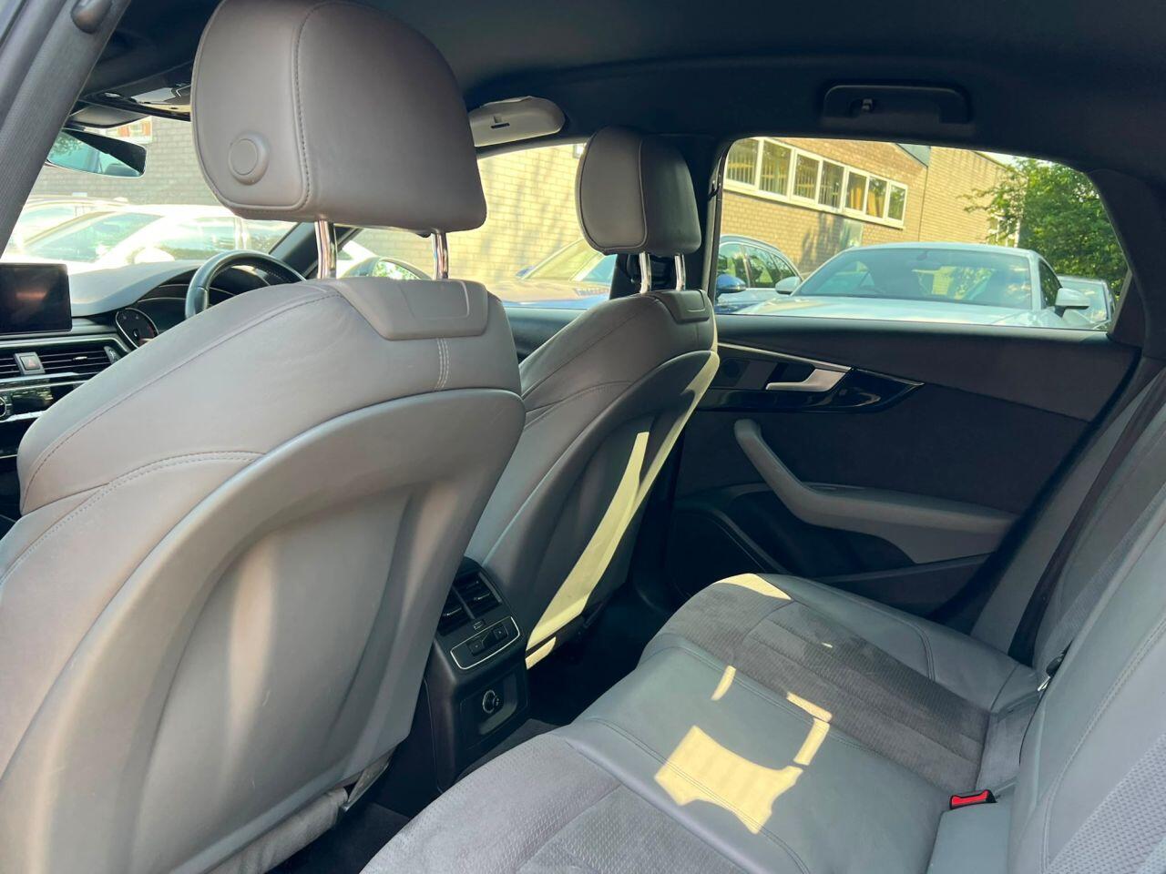 Audi A4 view 23