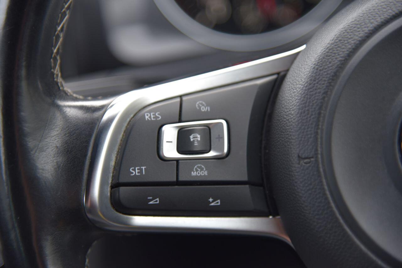 Volkswagen Golf view 28