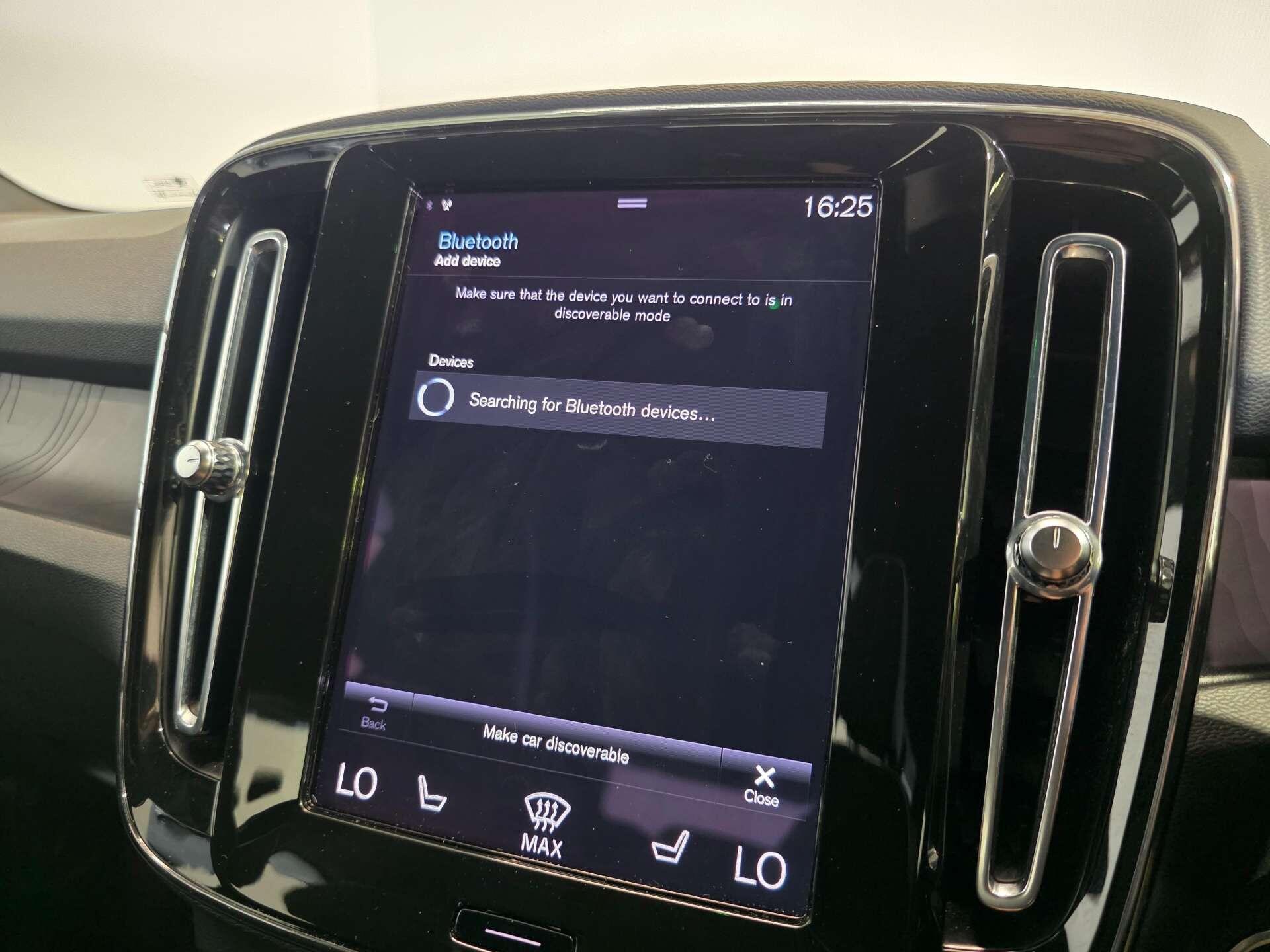 Volvo XC40 view 29