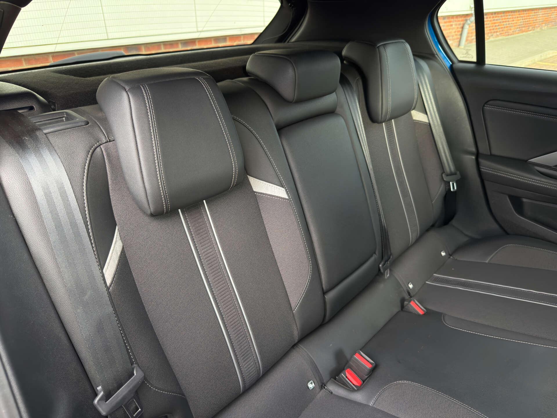 Vauxhall Astra view 16