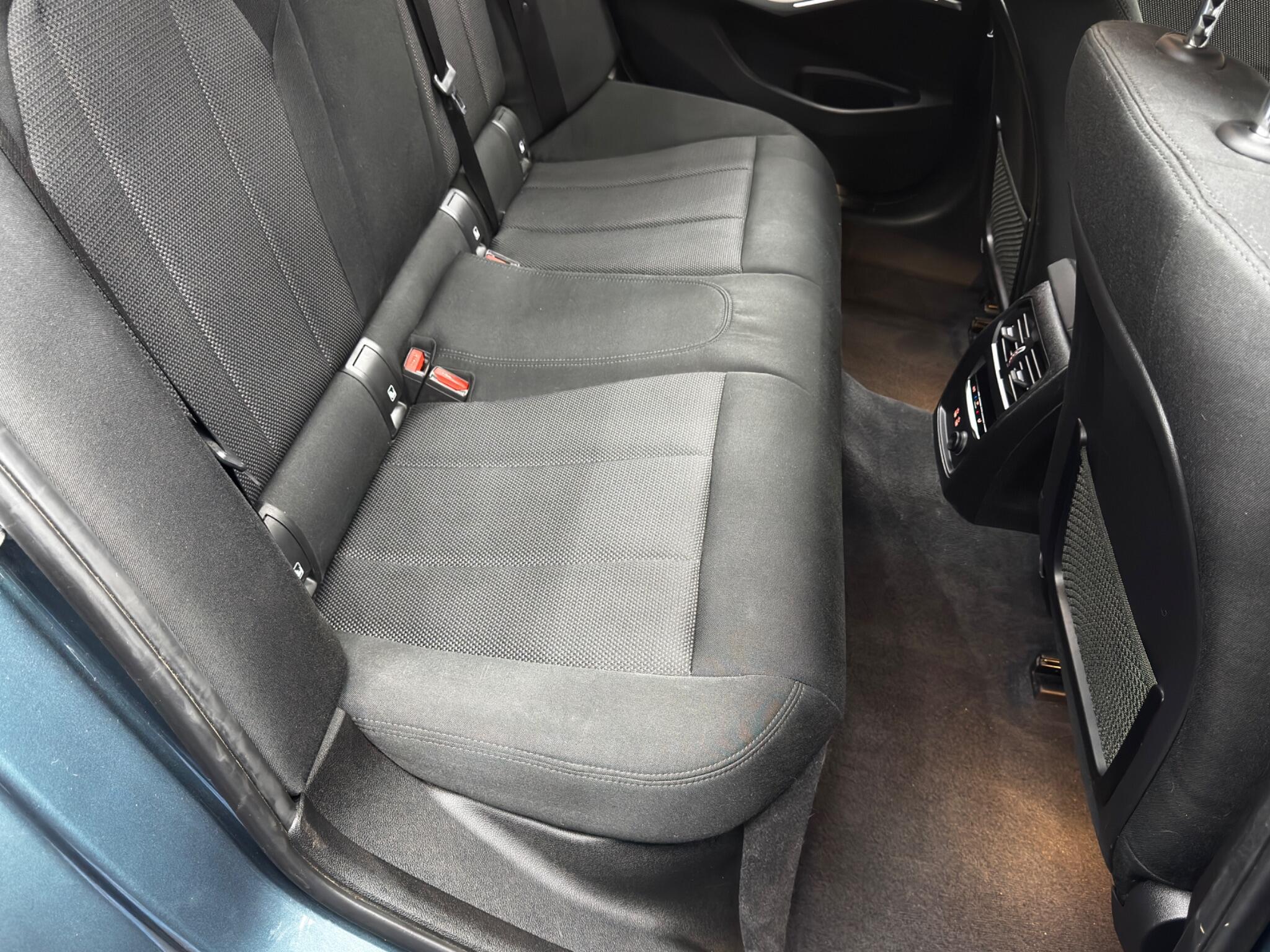 BMW 3 Series view 15