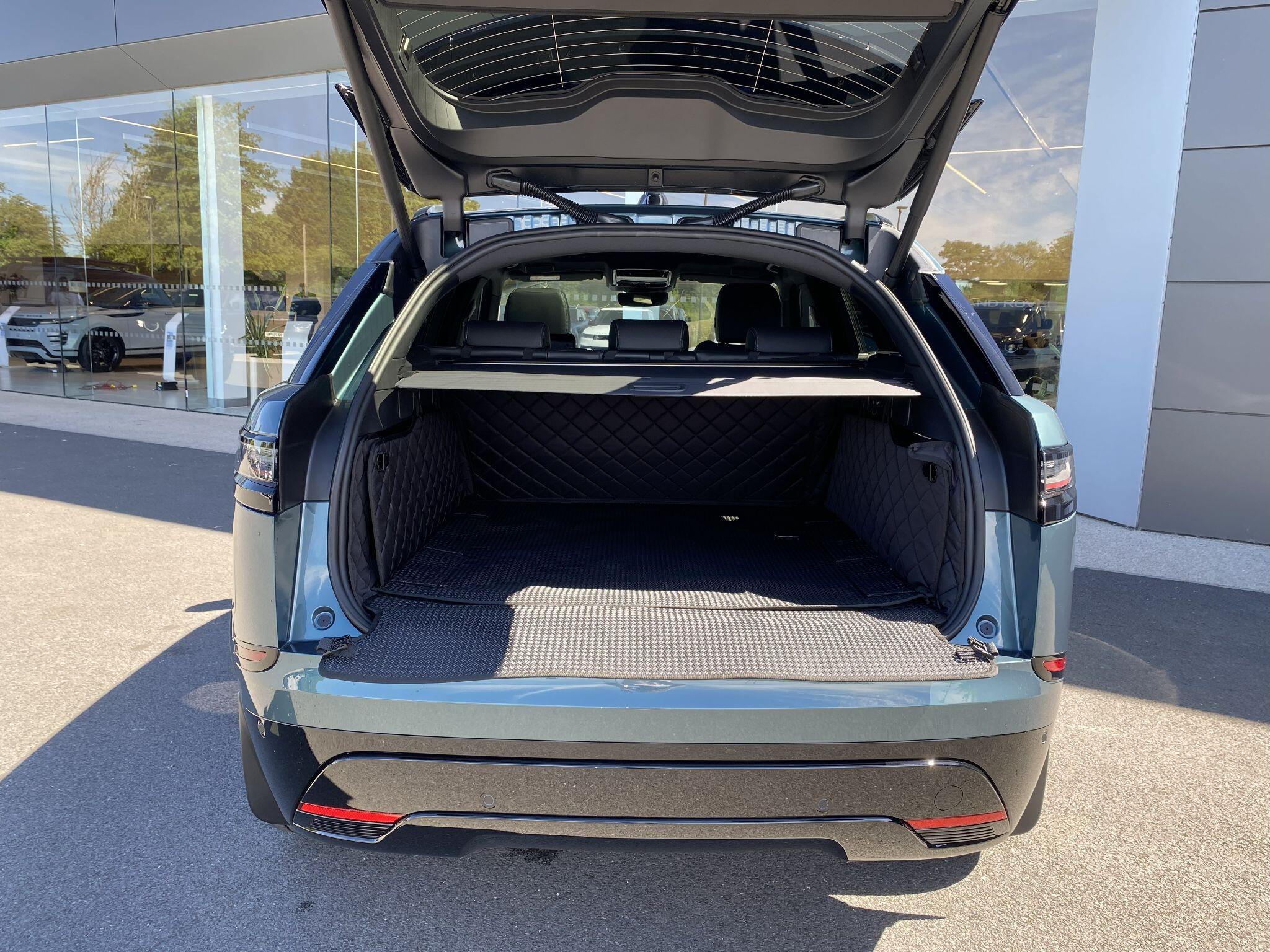 Land Rover Range Rover Velar view 8
