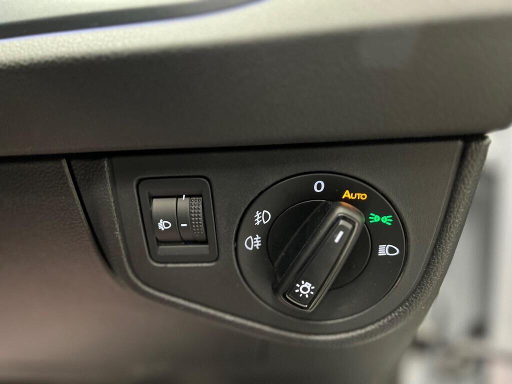Volkswagen Polo view 17