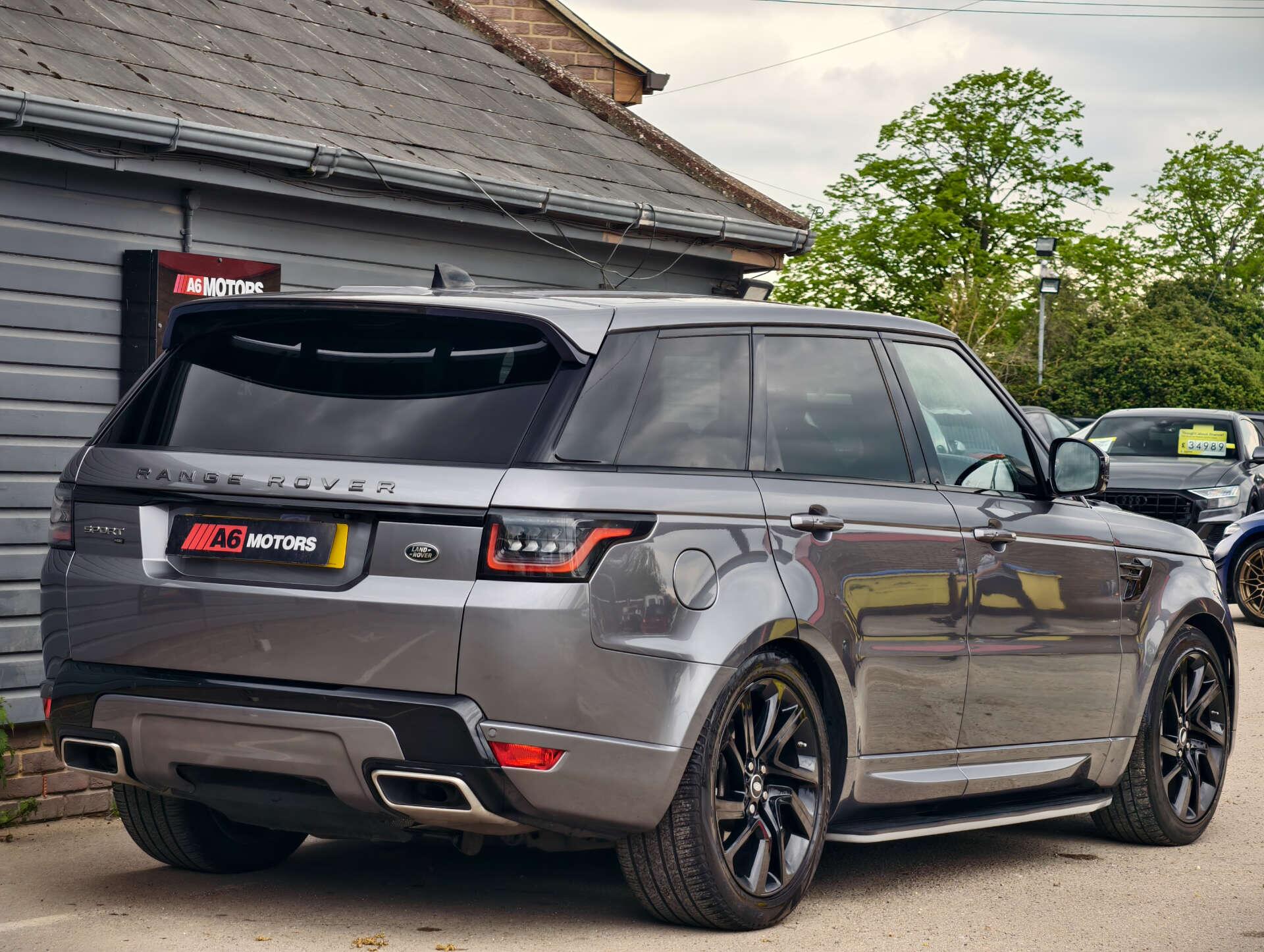 Land Rover Range Rover Sport view 13