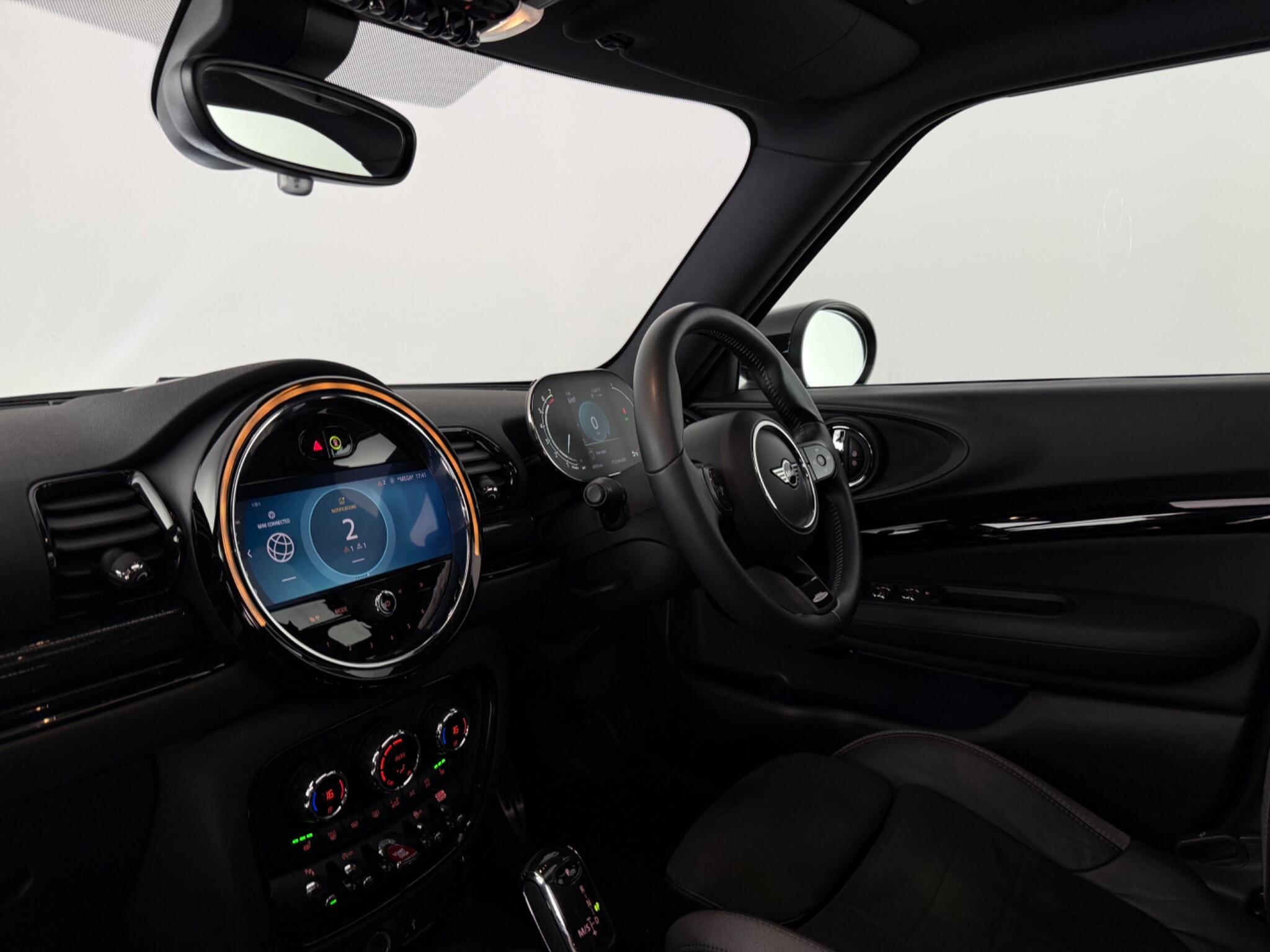 MINI Clubman view 4