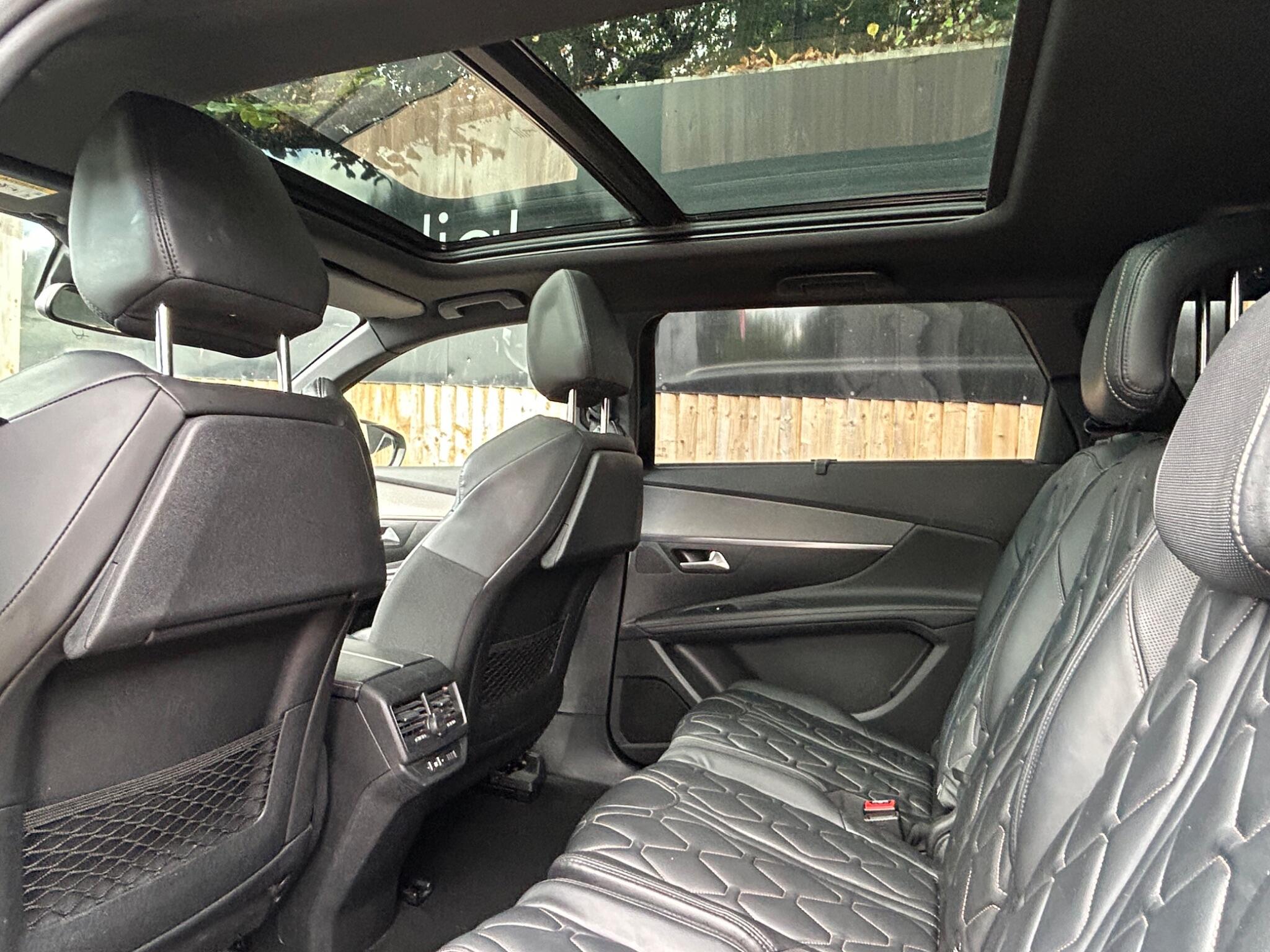 Peugeot 5008 view 31