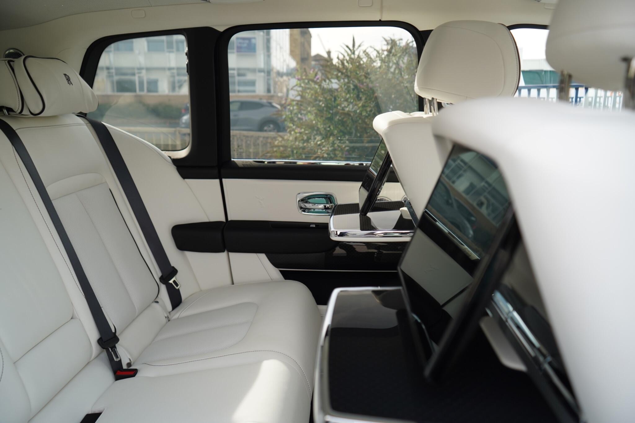 Rolls-Royce Cullinan view 19