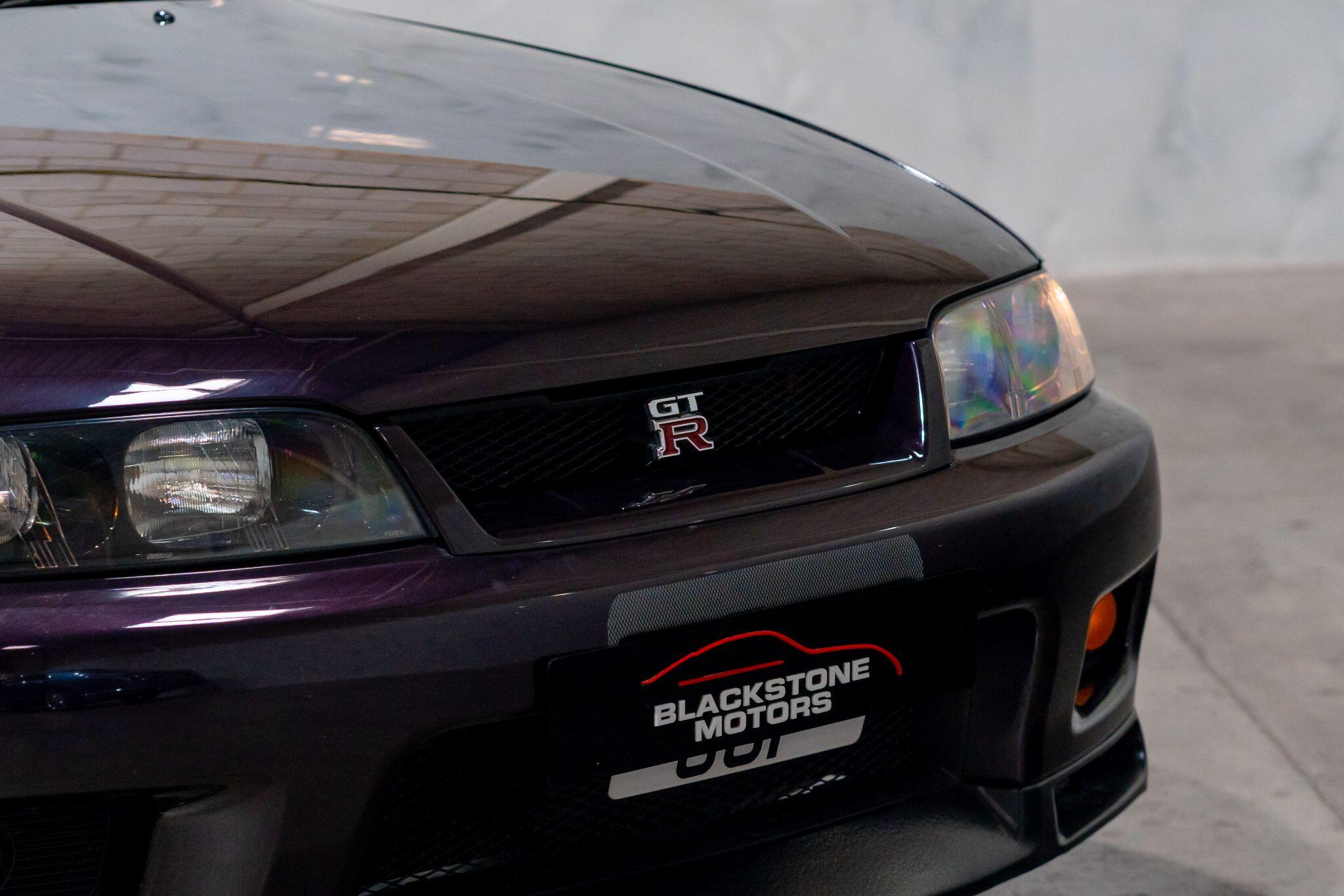 Nissan Skyline view 26