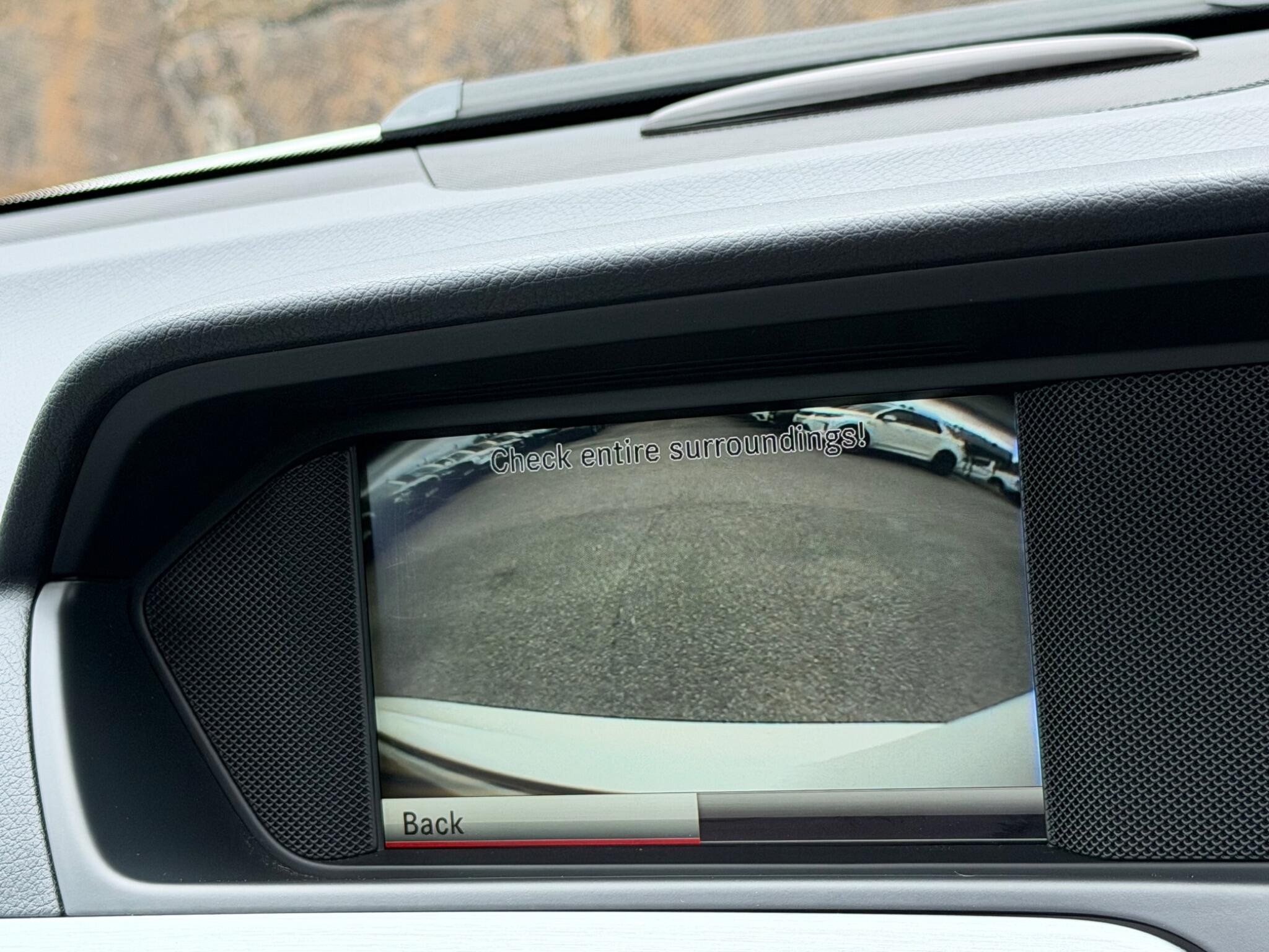Mercedes-Benz C-Class view 36