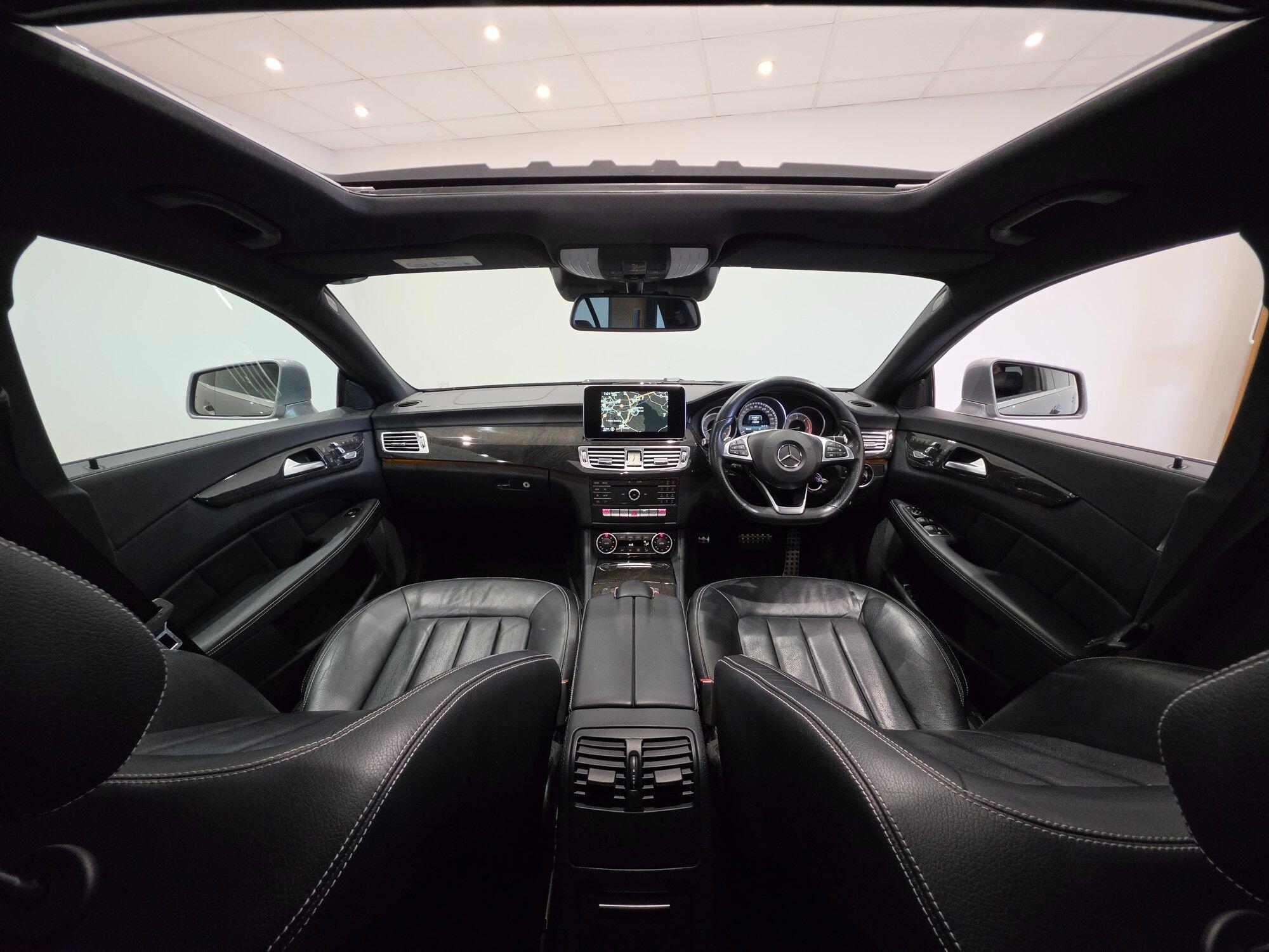 Mercedes-Benz CLS view 26
