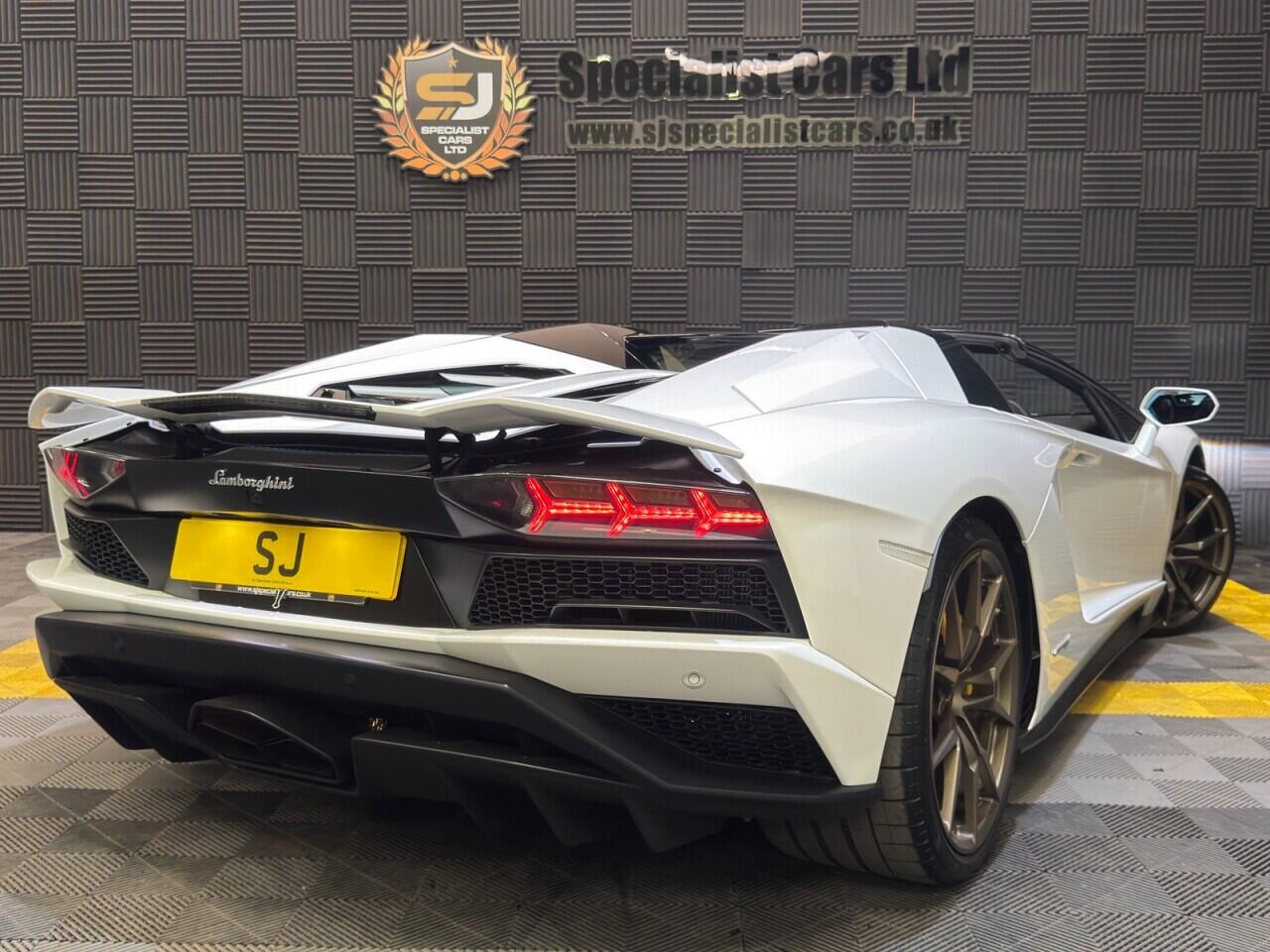 Lamborghini Aventador view 28