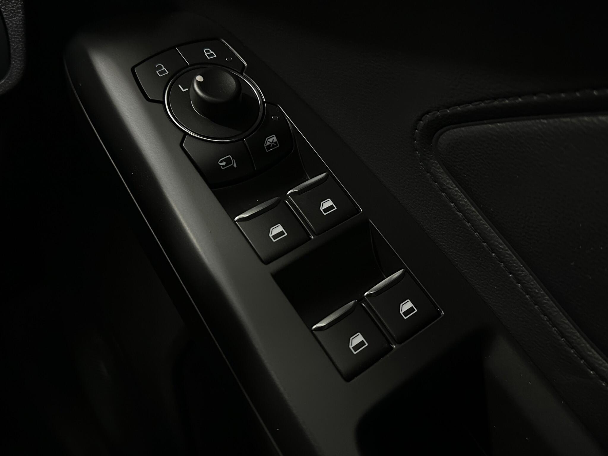 Ford Focus view 19
