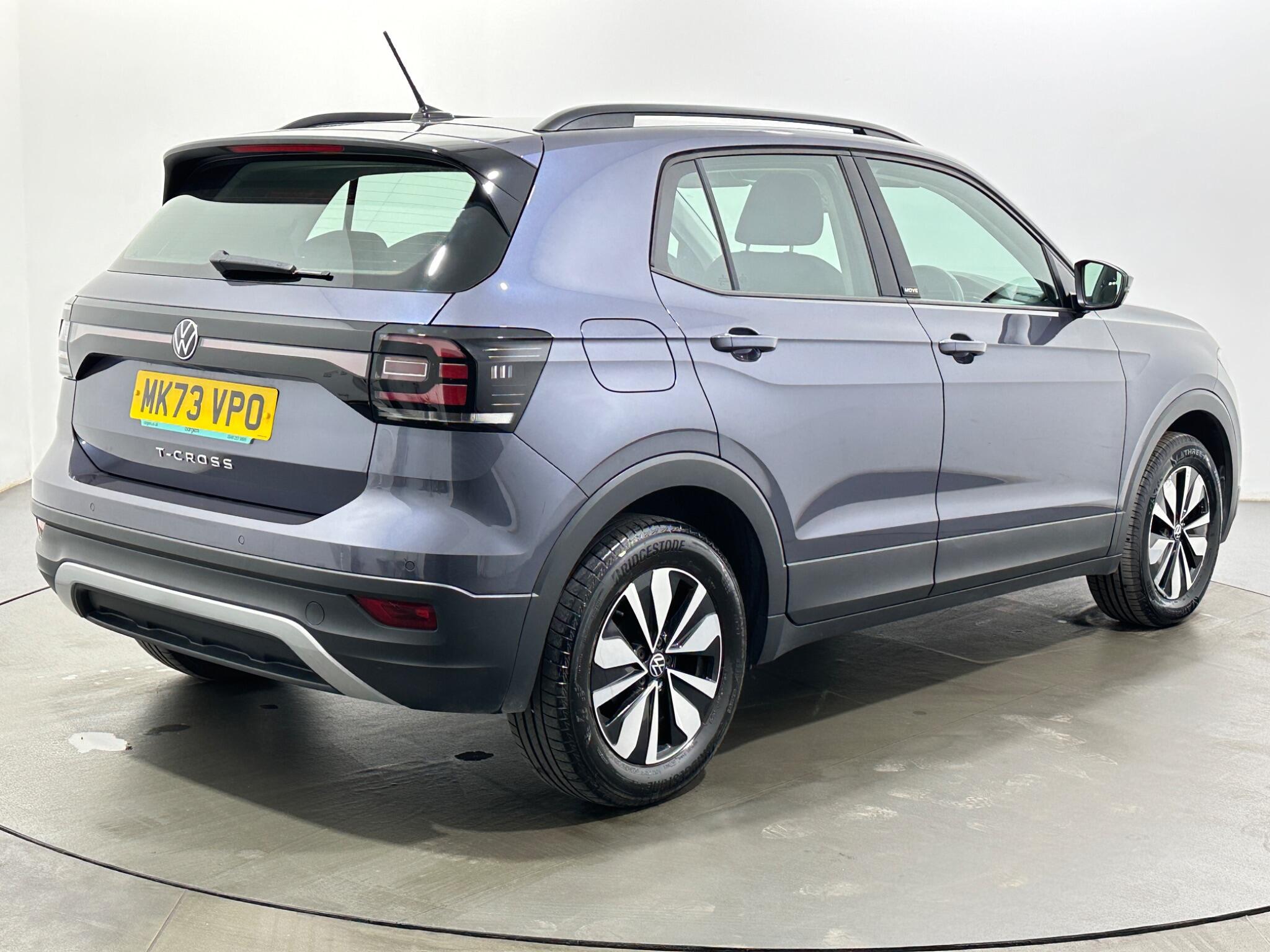 Volkswagen T-Cross view 8