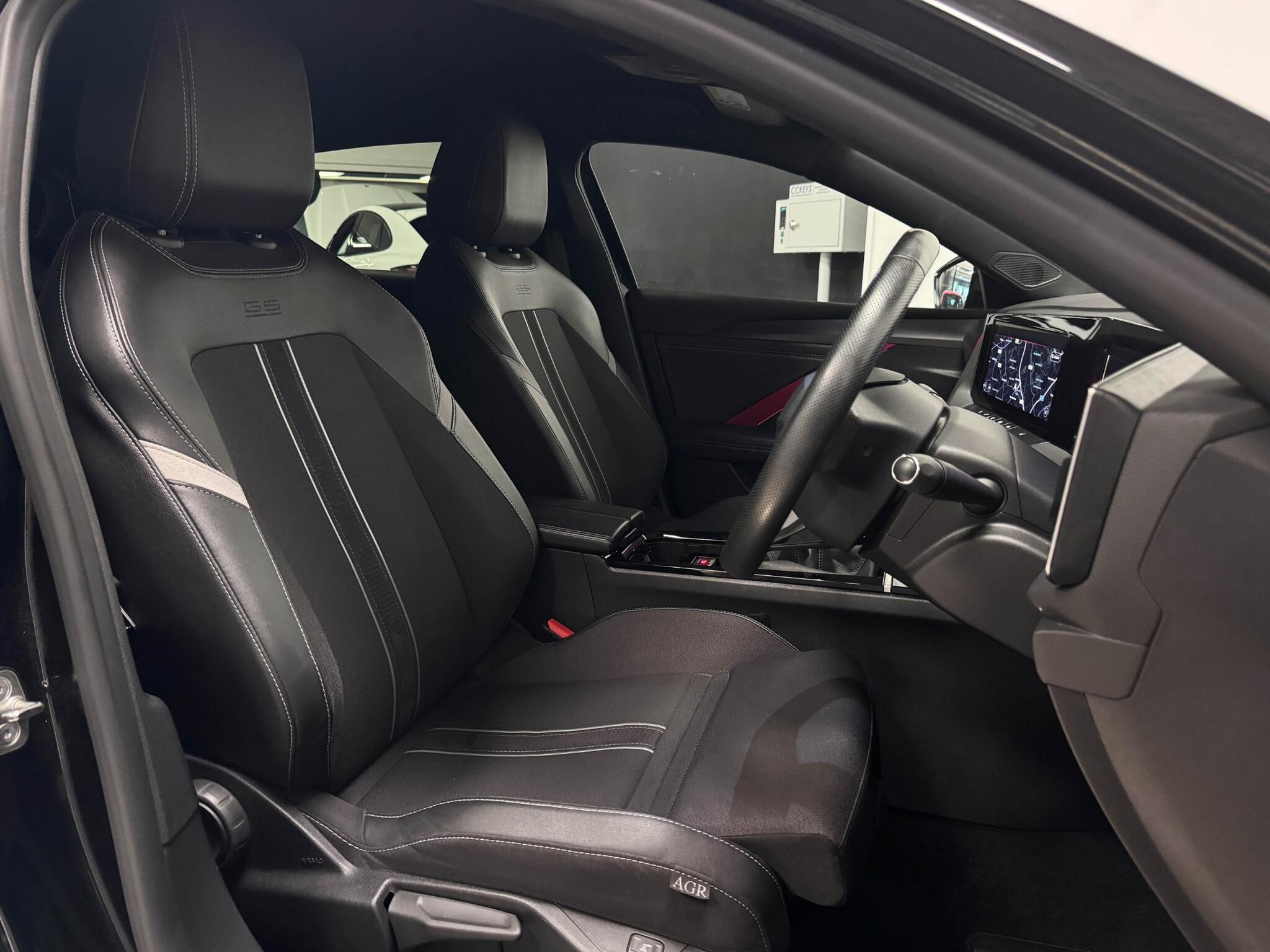 Vauxhall Astra view 22
