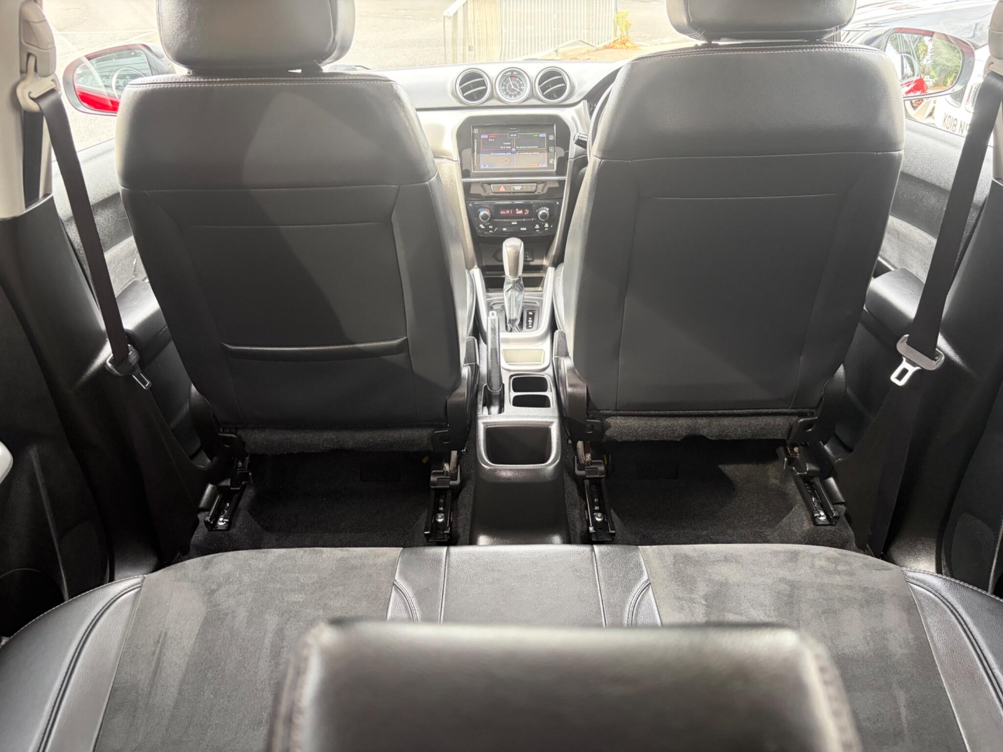 Suzuki Vitara view 70