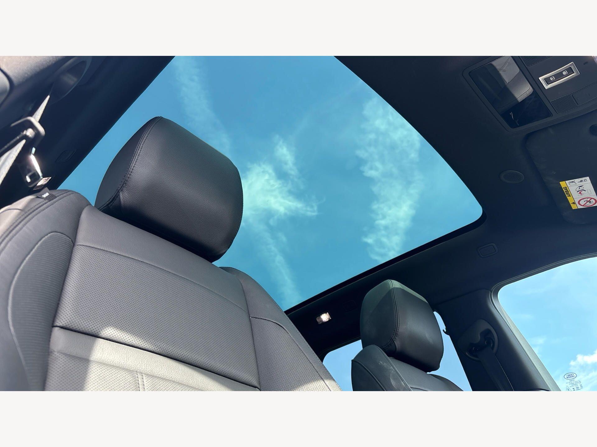 Land Rover Range Rover Evoque view 24