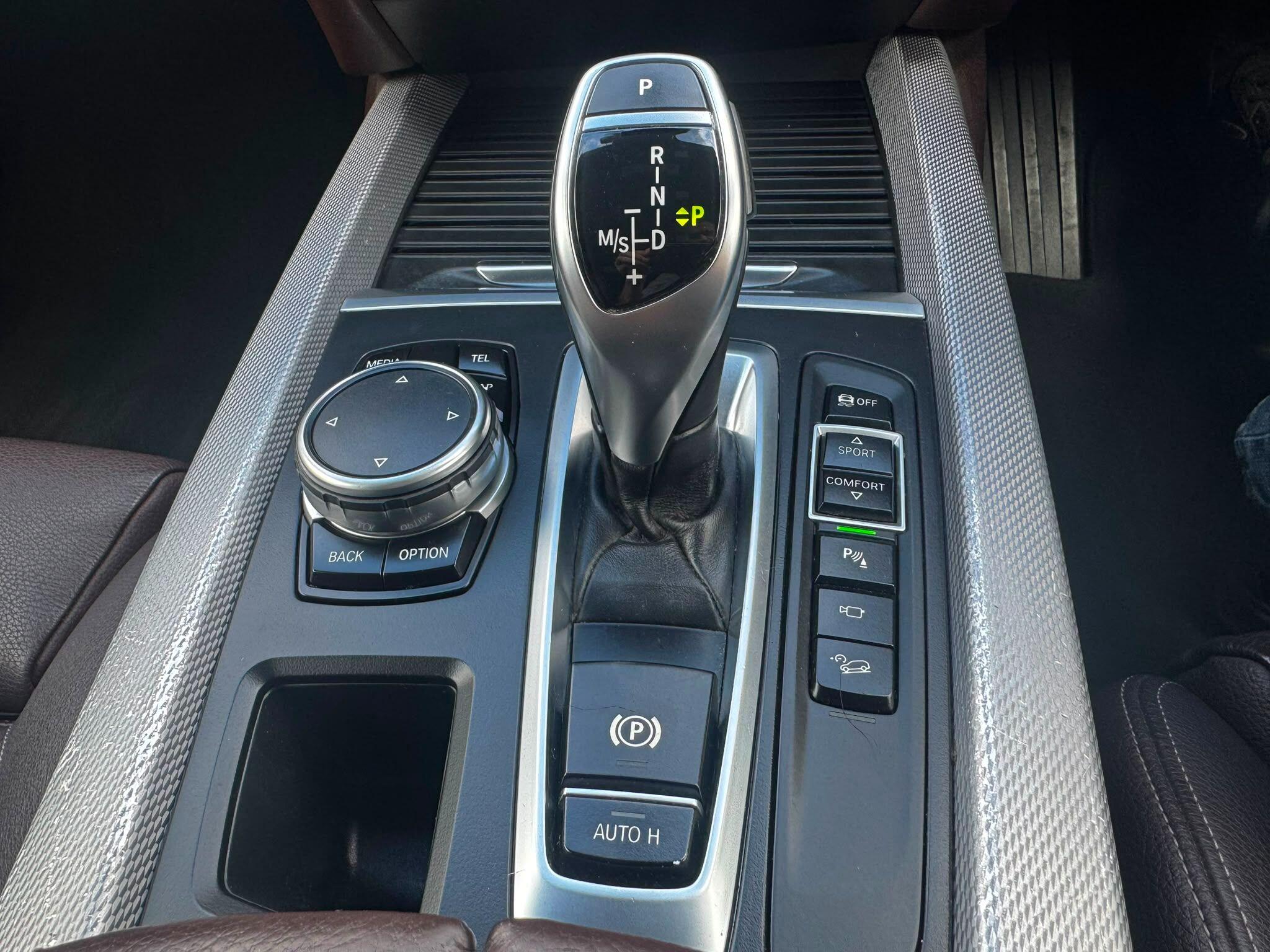 BMW X5 view 14