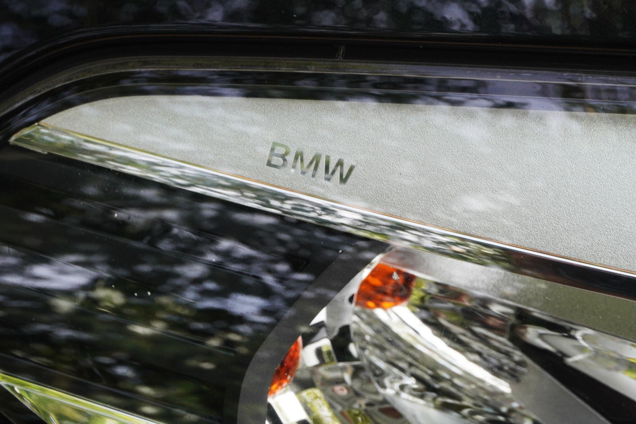 BMW 5 Series view 84