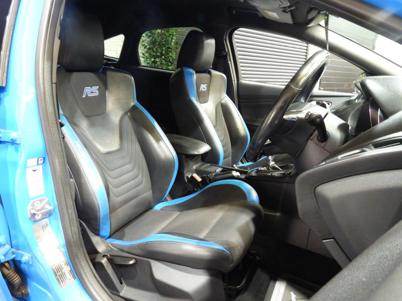 Ford Focus view 15