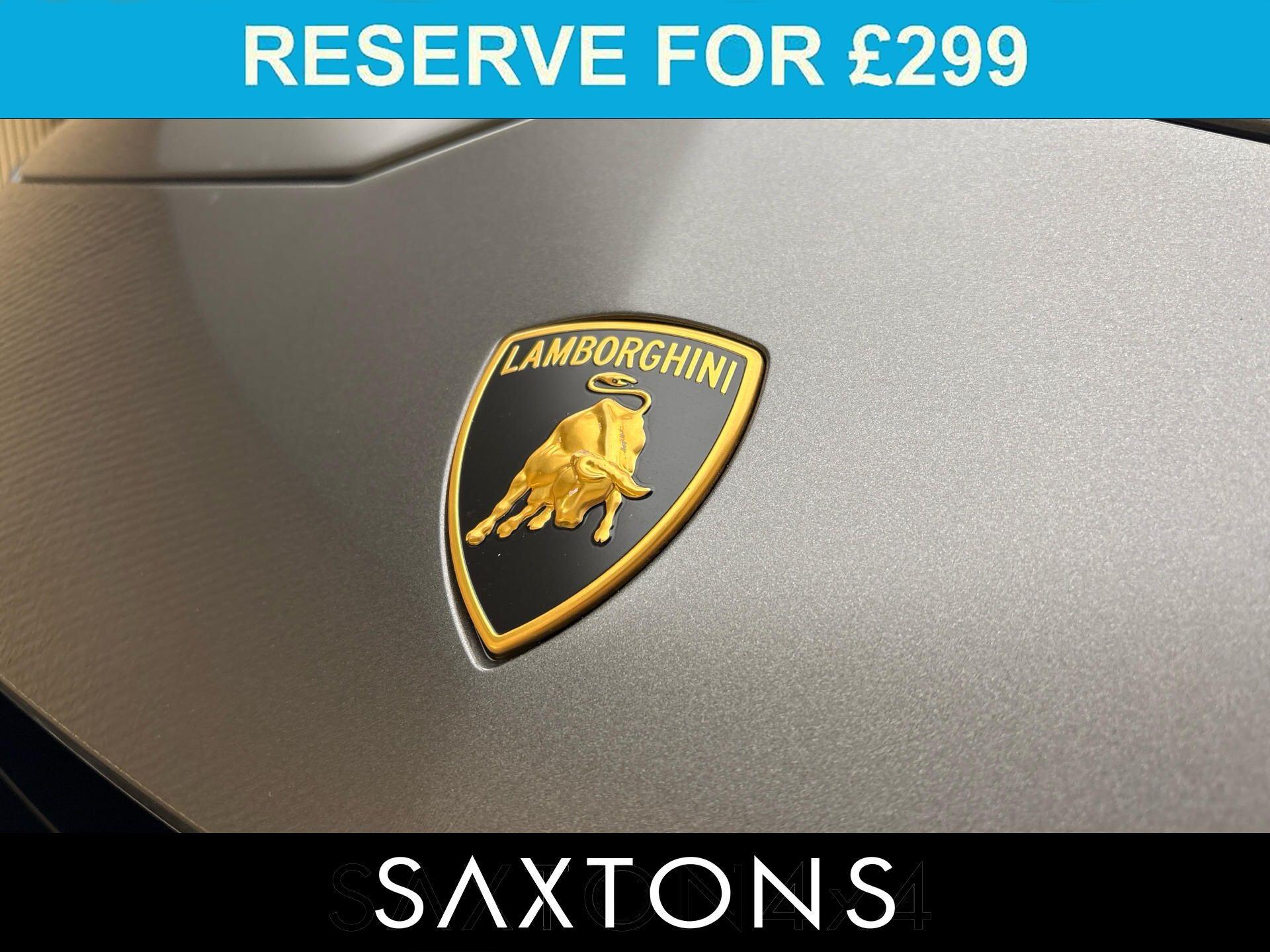 Lamborghini Urus view 33