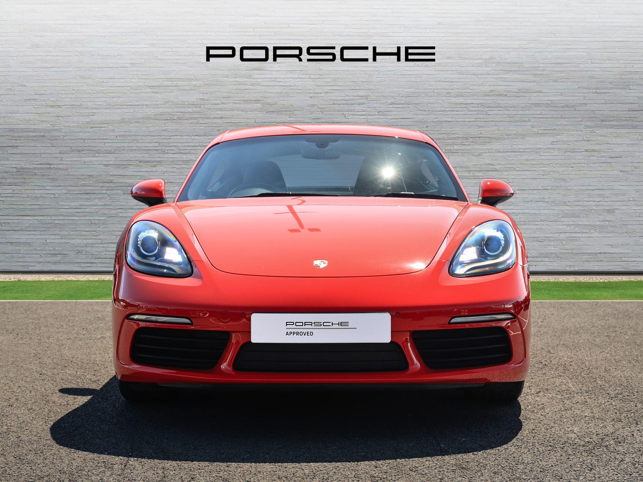 Porsche Cayman view 32