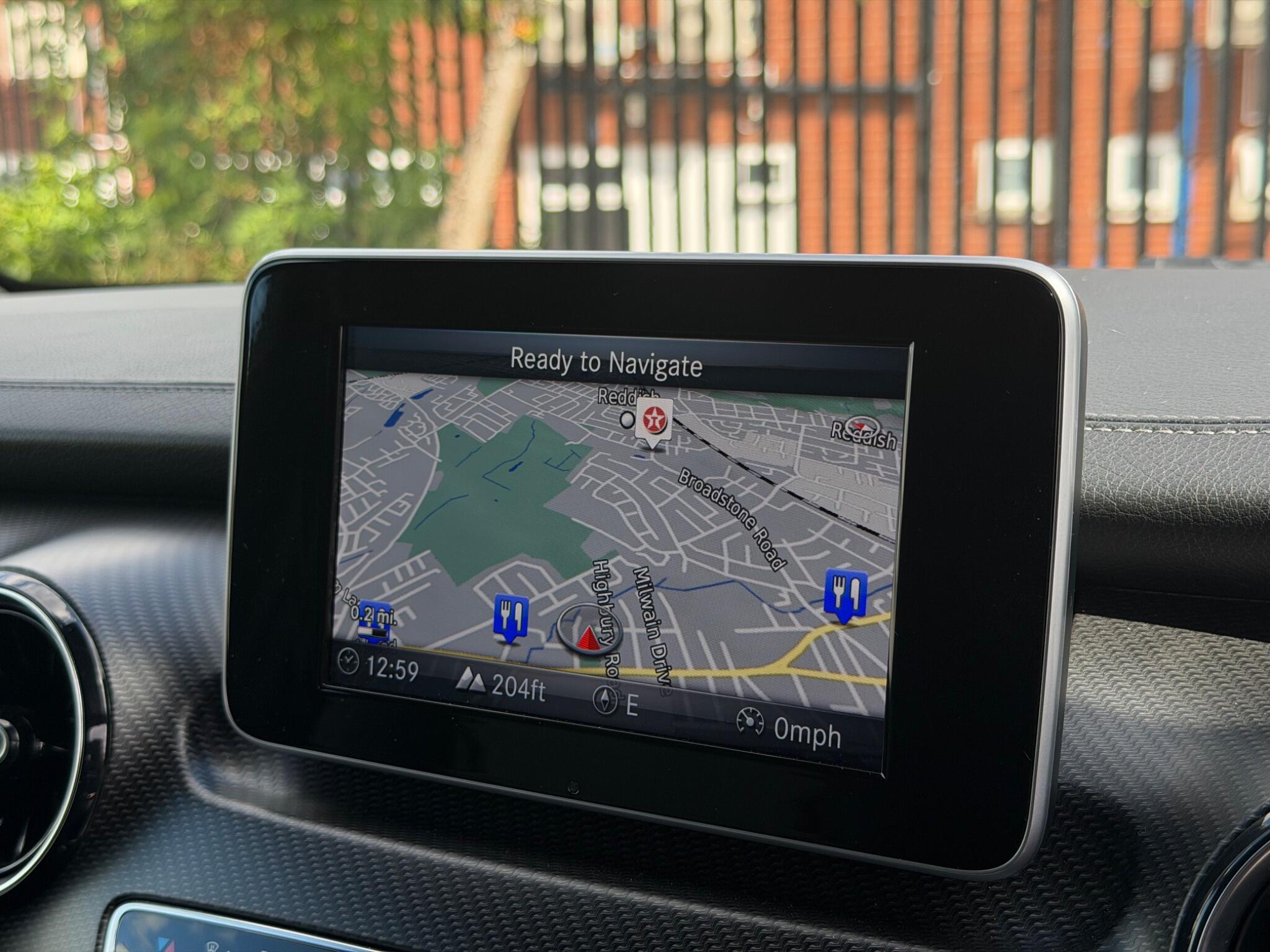 Mercedes-Benz V Class view 28
