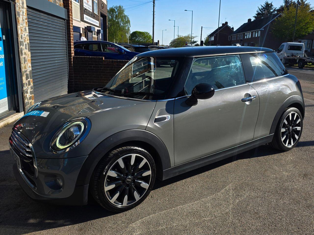 Mini Cooper view 15