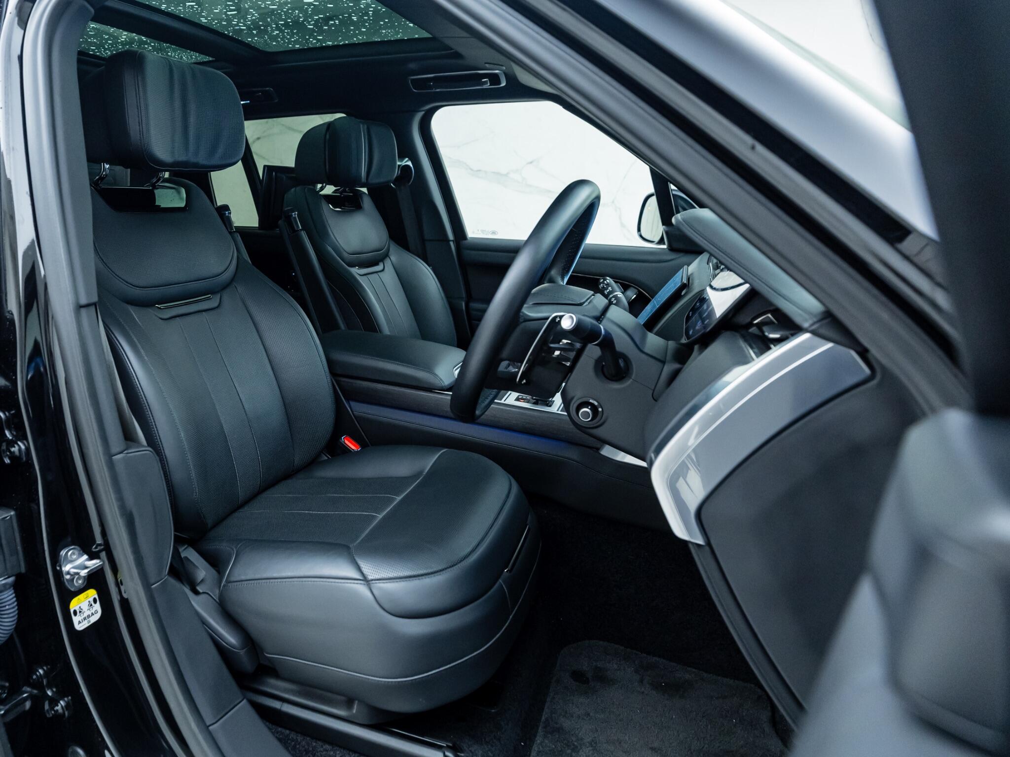 Land Rover Range Rover view 15