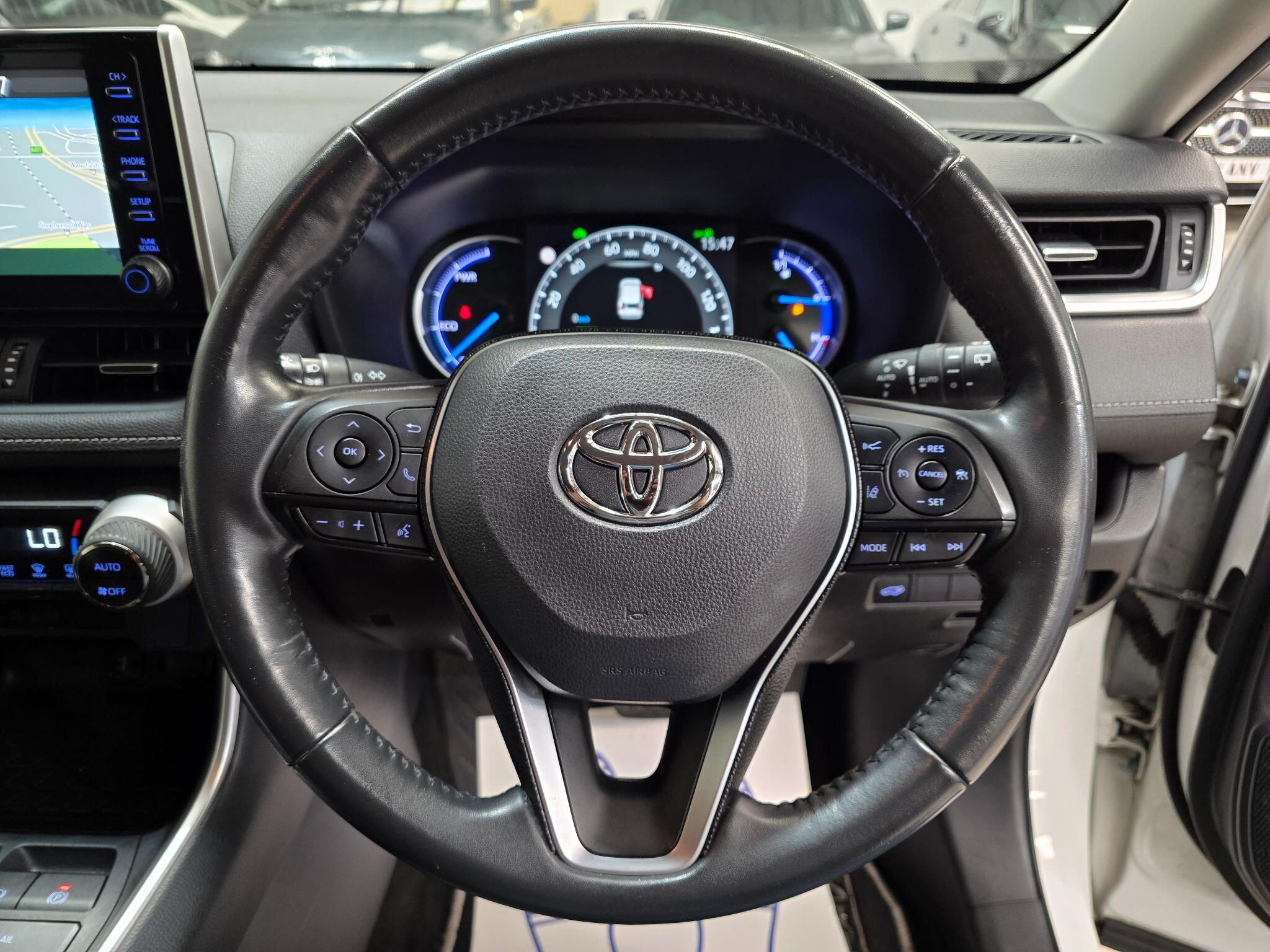 Toyota Rav4 view 15