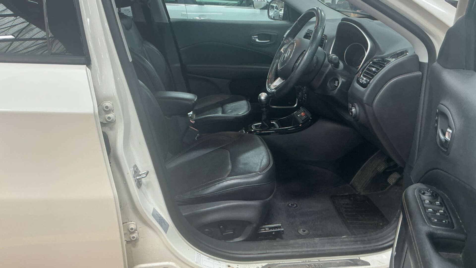 Jeep Compass view 10