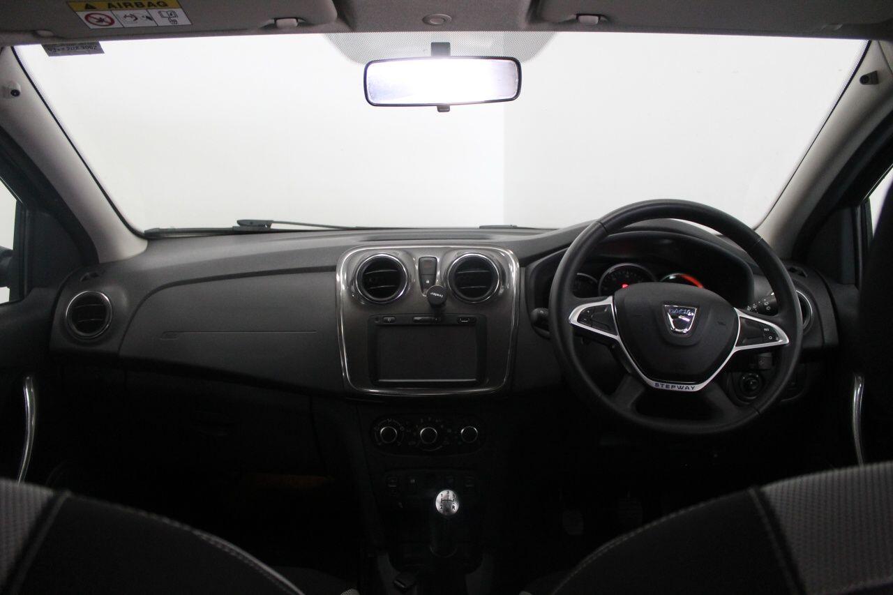 Dacia Sandero view 28