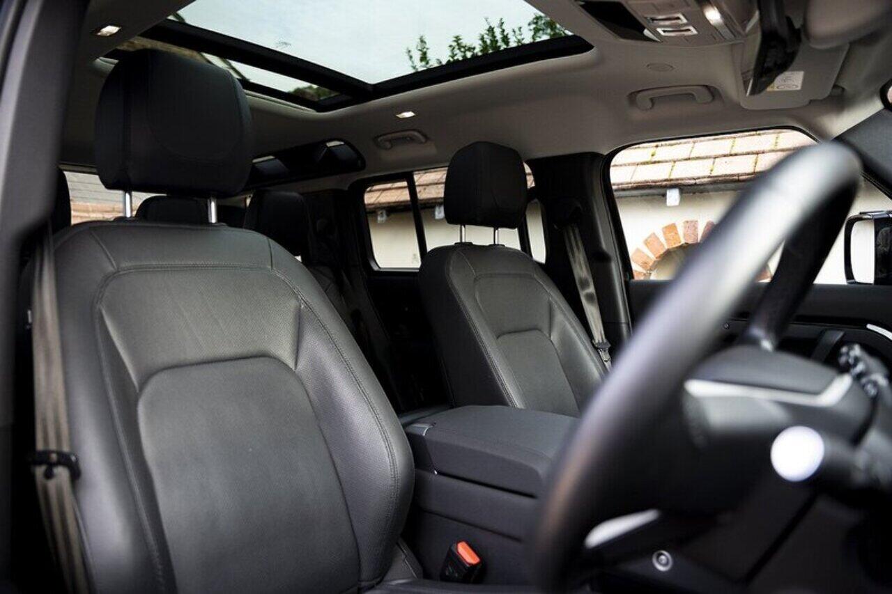 Land Rover Defender view 11