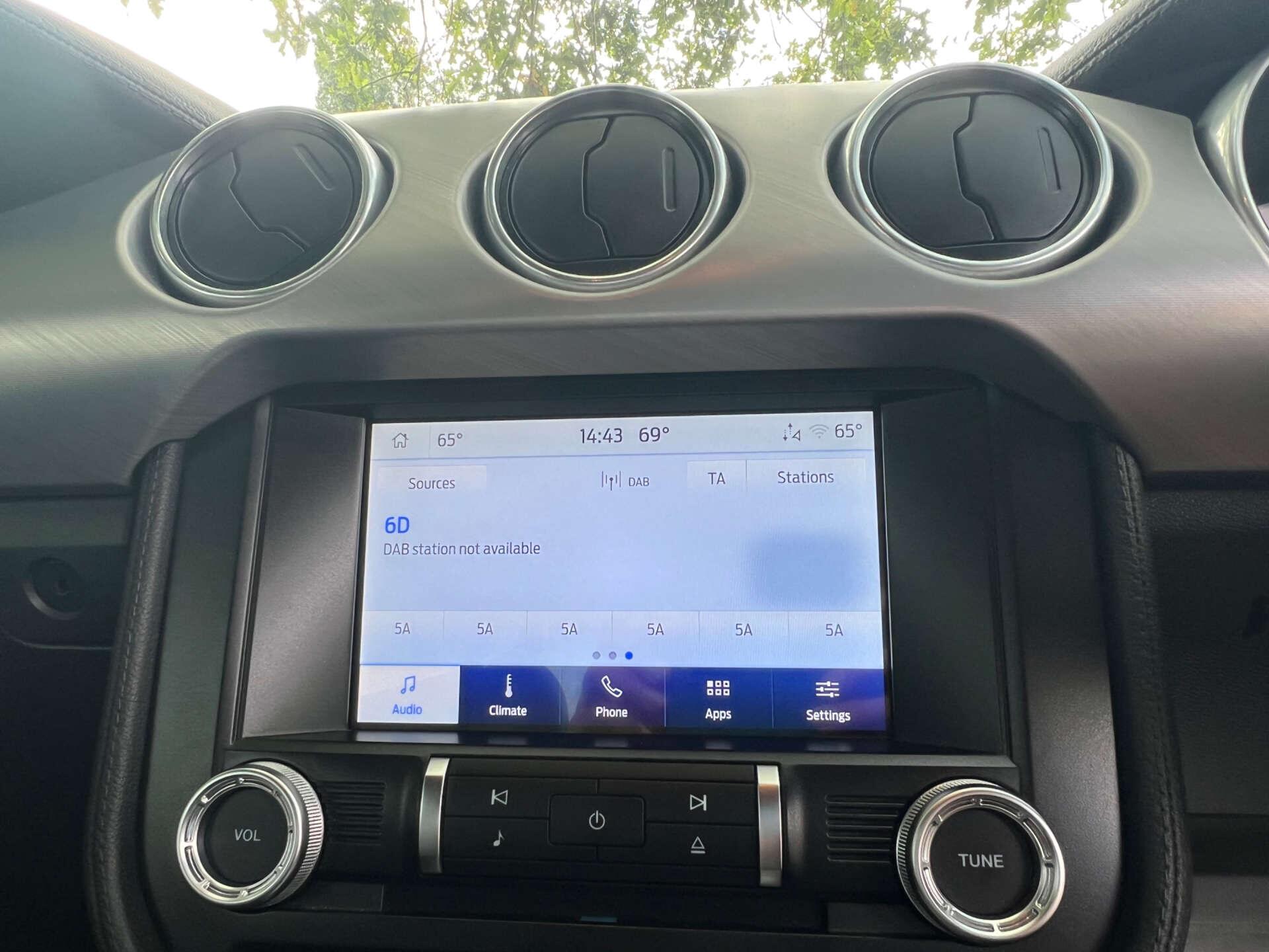 Ford Mustang view 36