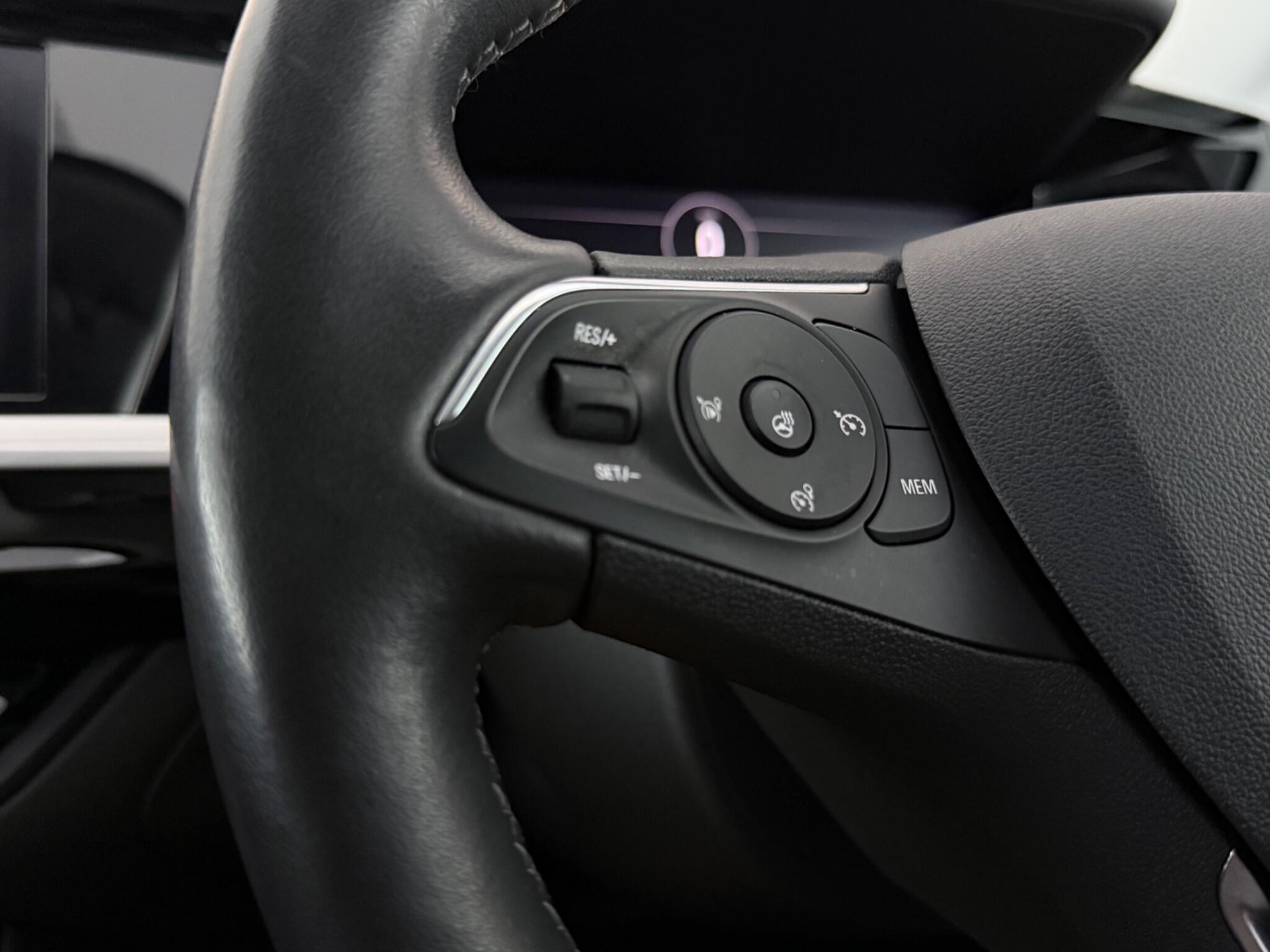 Vauxhall Grandland X view 14