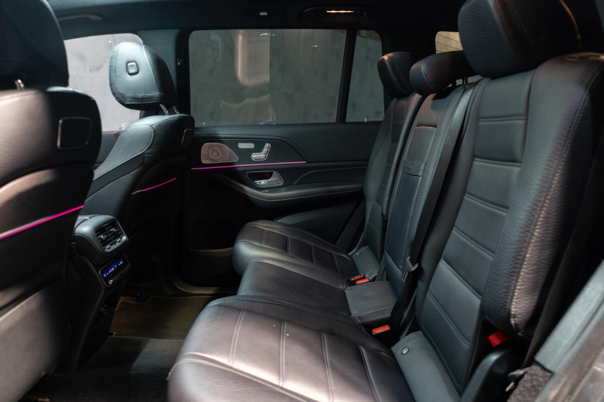 Mercedes-Benz GLS view 14