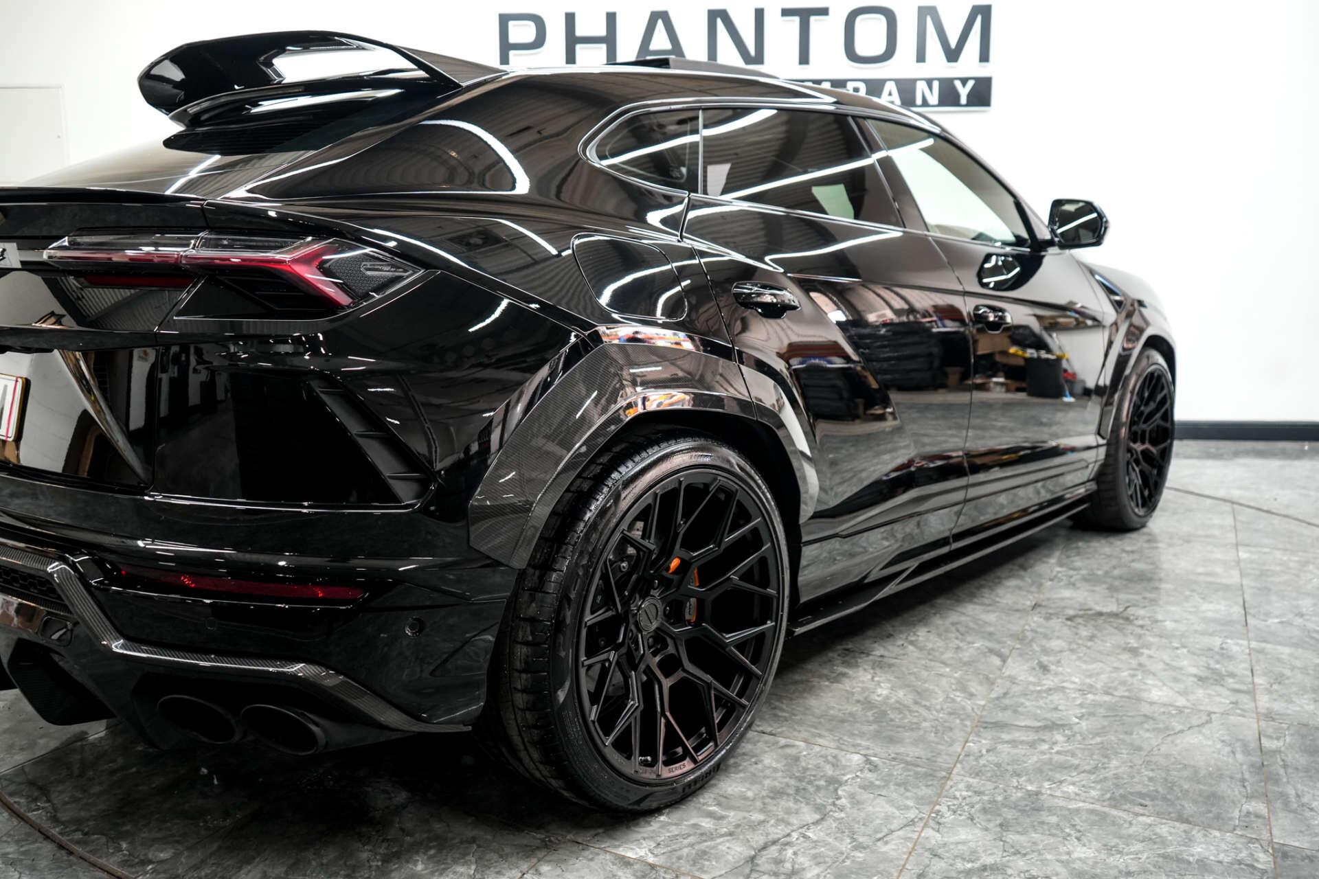 Lamborghini Urus view 18