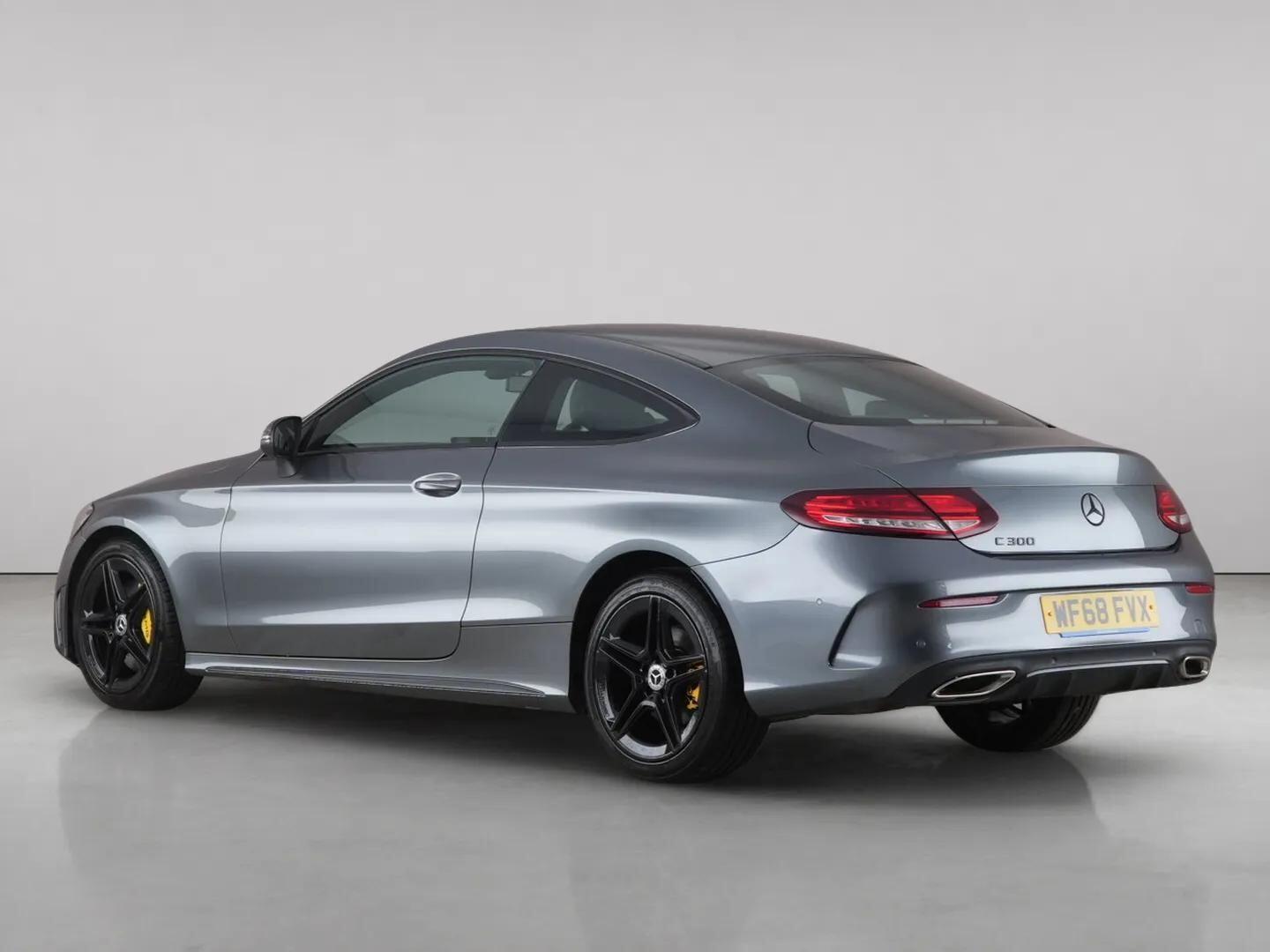 Mercedes-Benz C-Class view 6