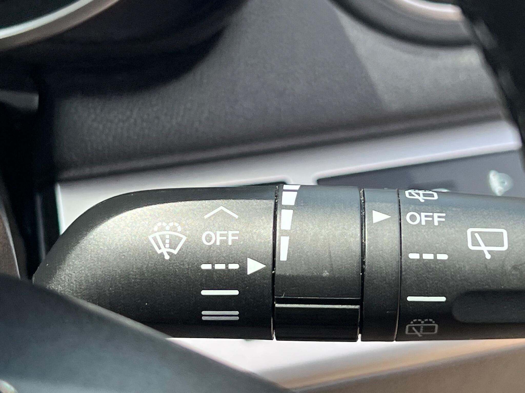 Mazda Mazda3 view 40