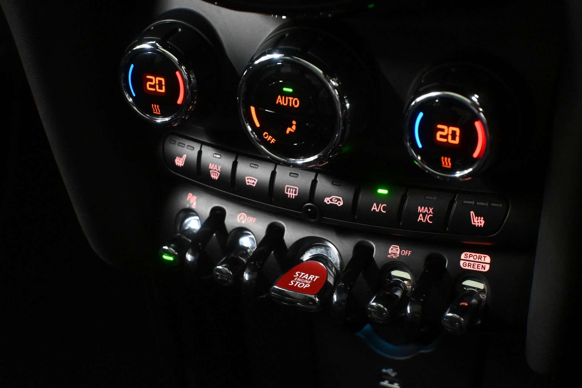 Mini Hatch view 68