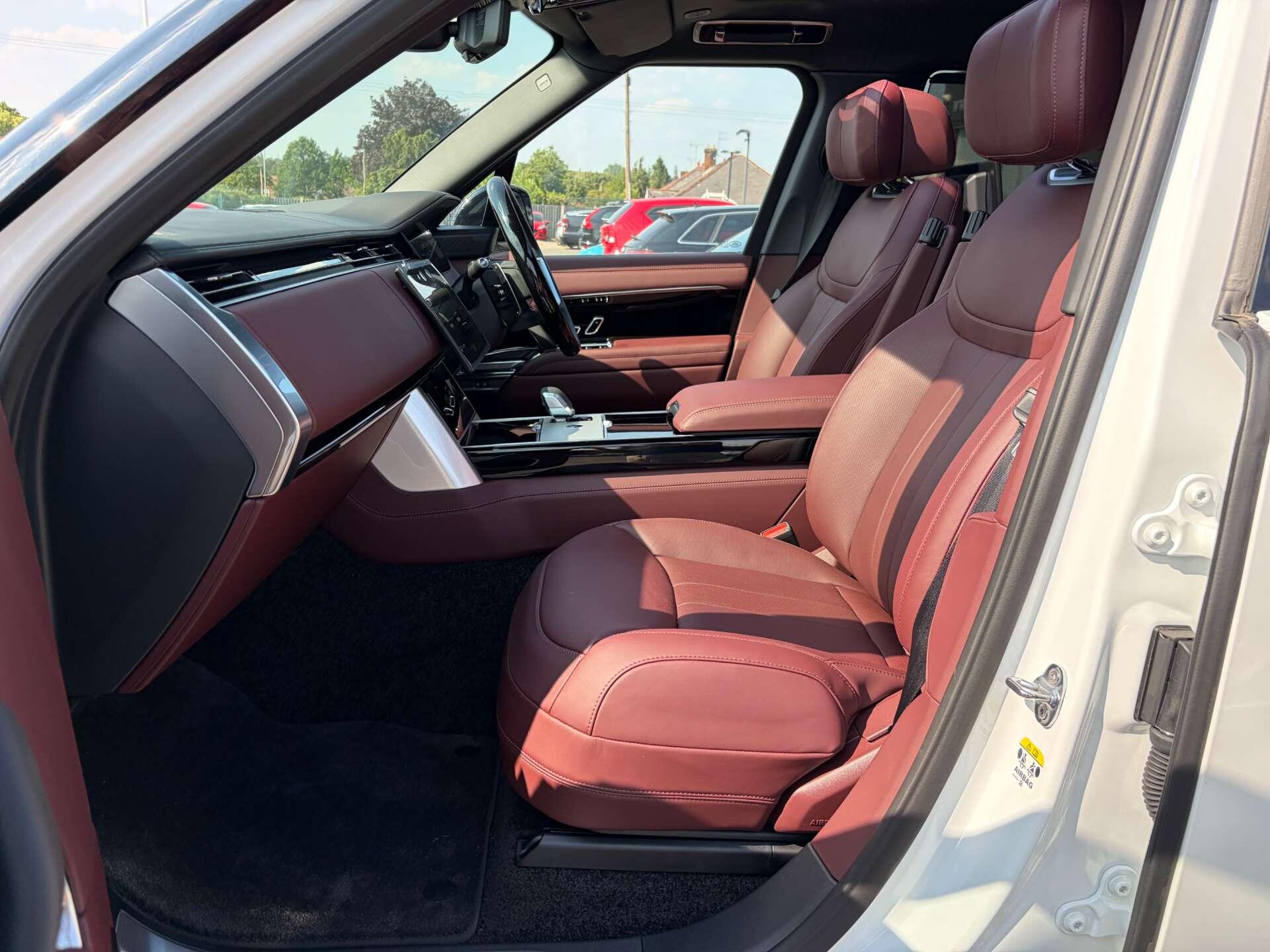 Land Rover Range Rover view 17