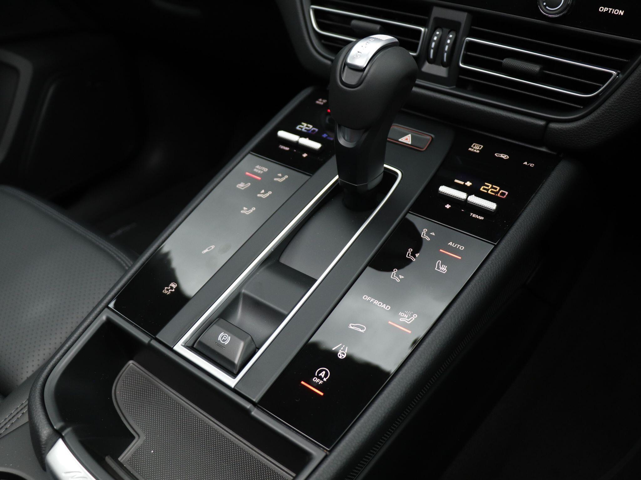 Porsche Macan view 57