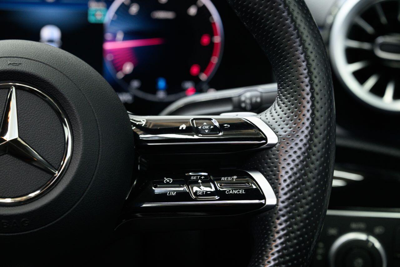 Mercedes-Benz CLA view 38