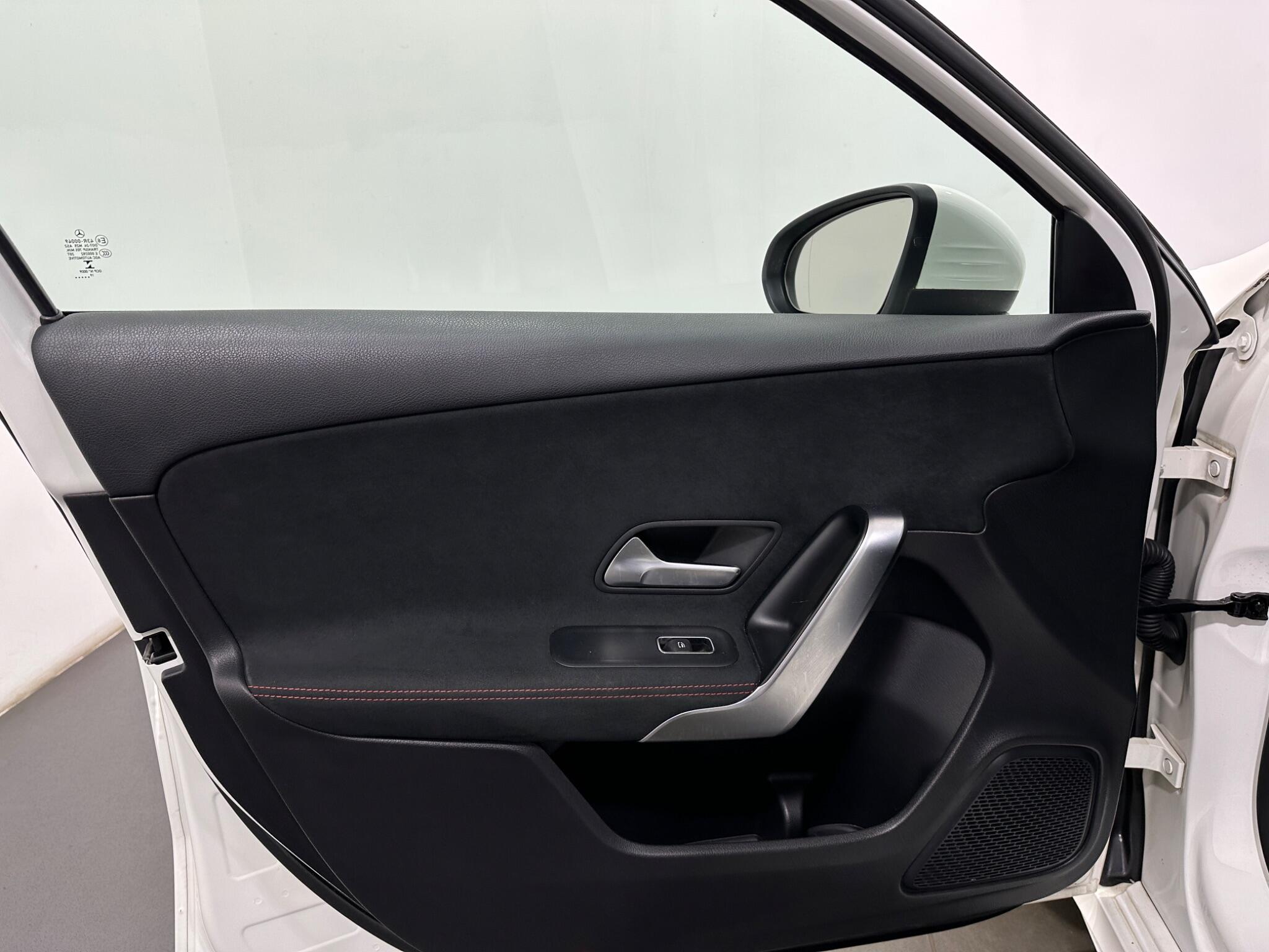 Mercedes-Benz A-Class view 37