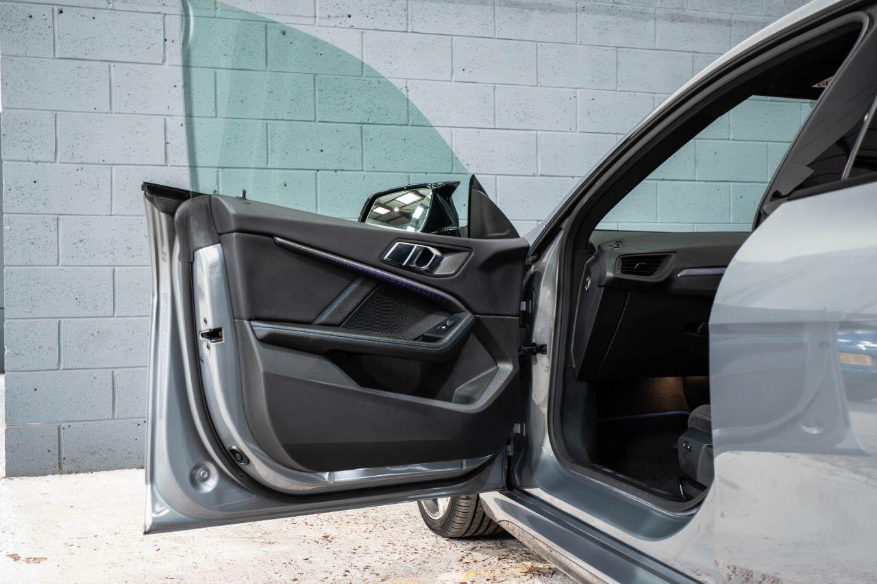 BMW 2 Series view 15
