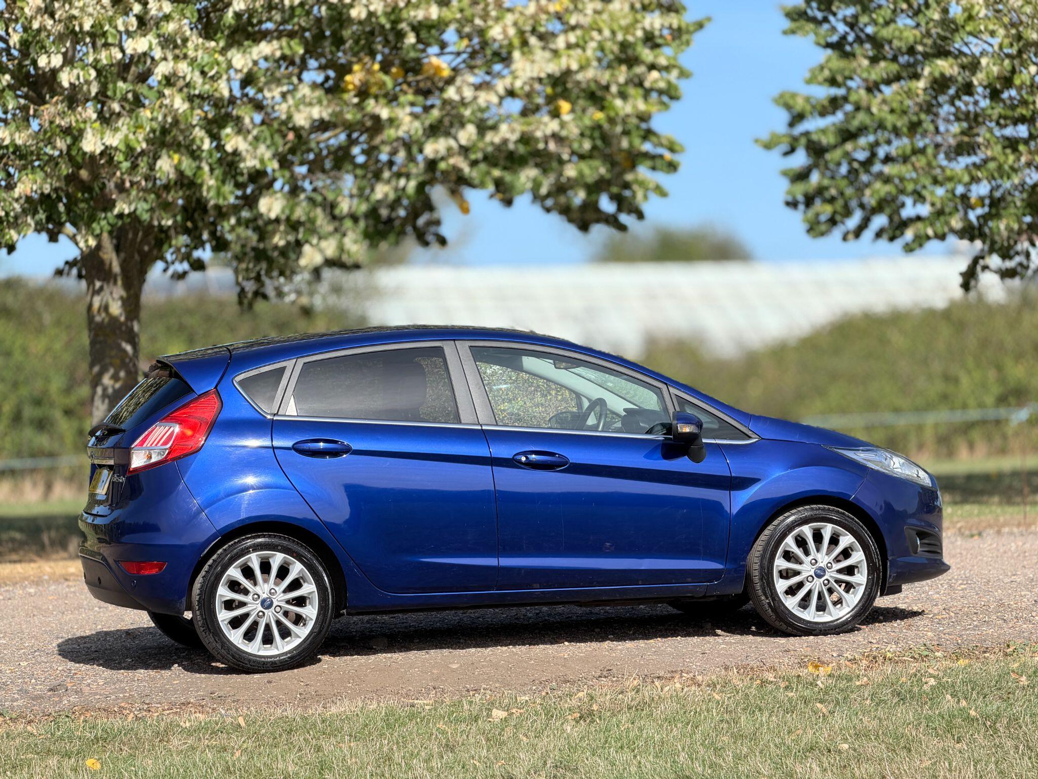 Ford Fiesta view 4