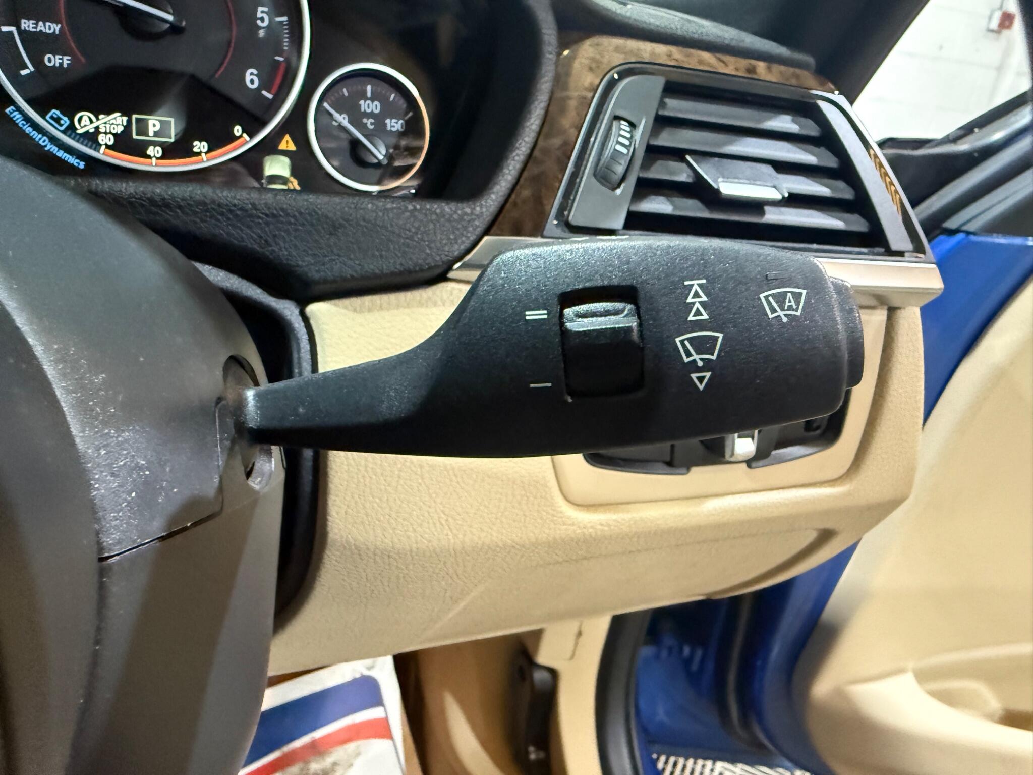 BMW 3 Series view 33